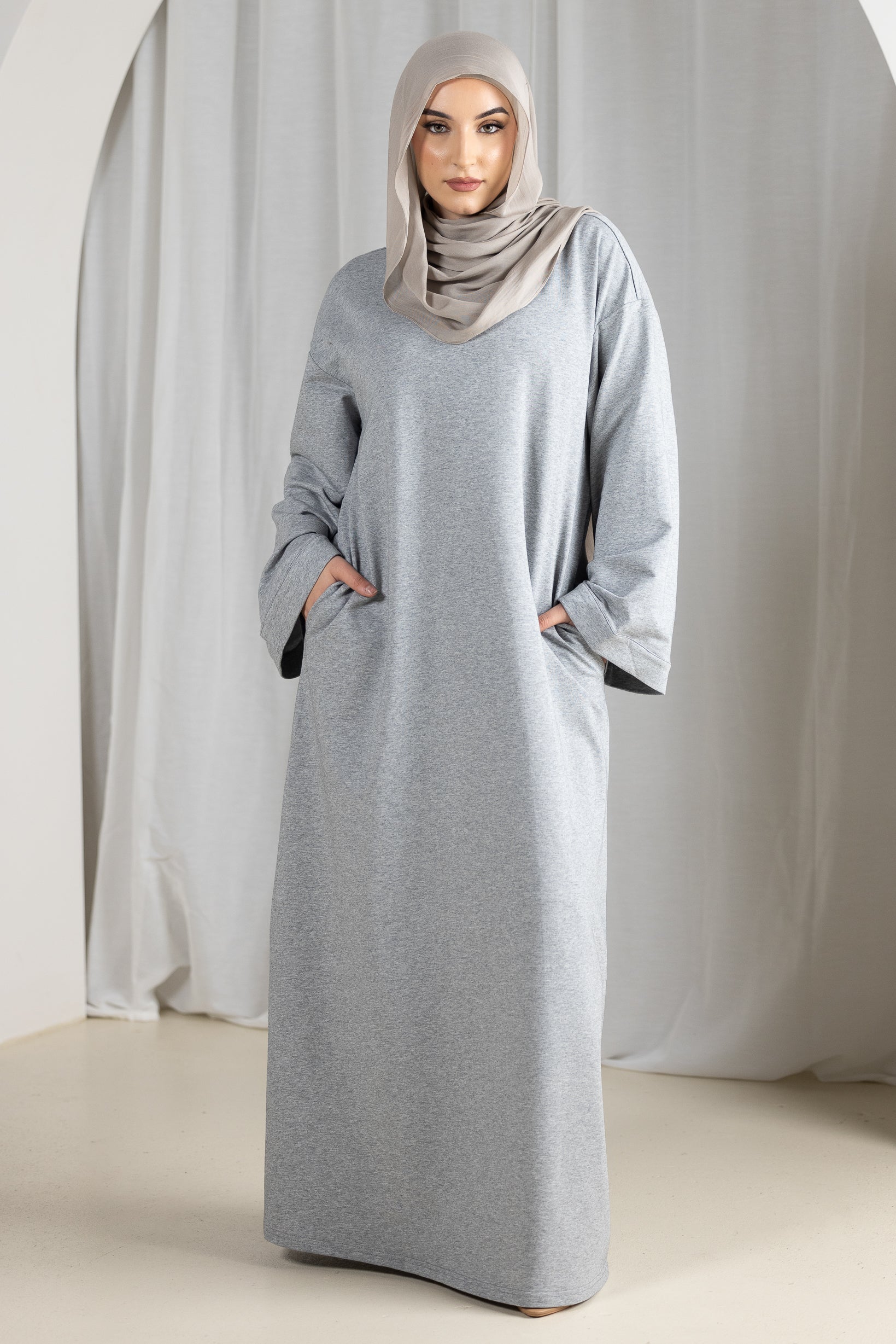 M8949Grey-dress-abaya