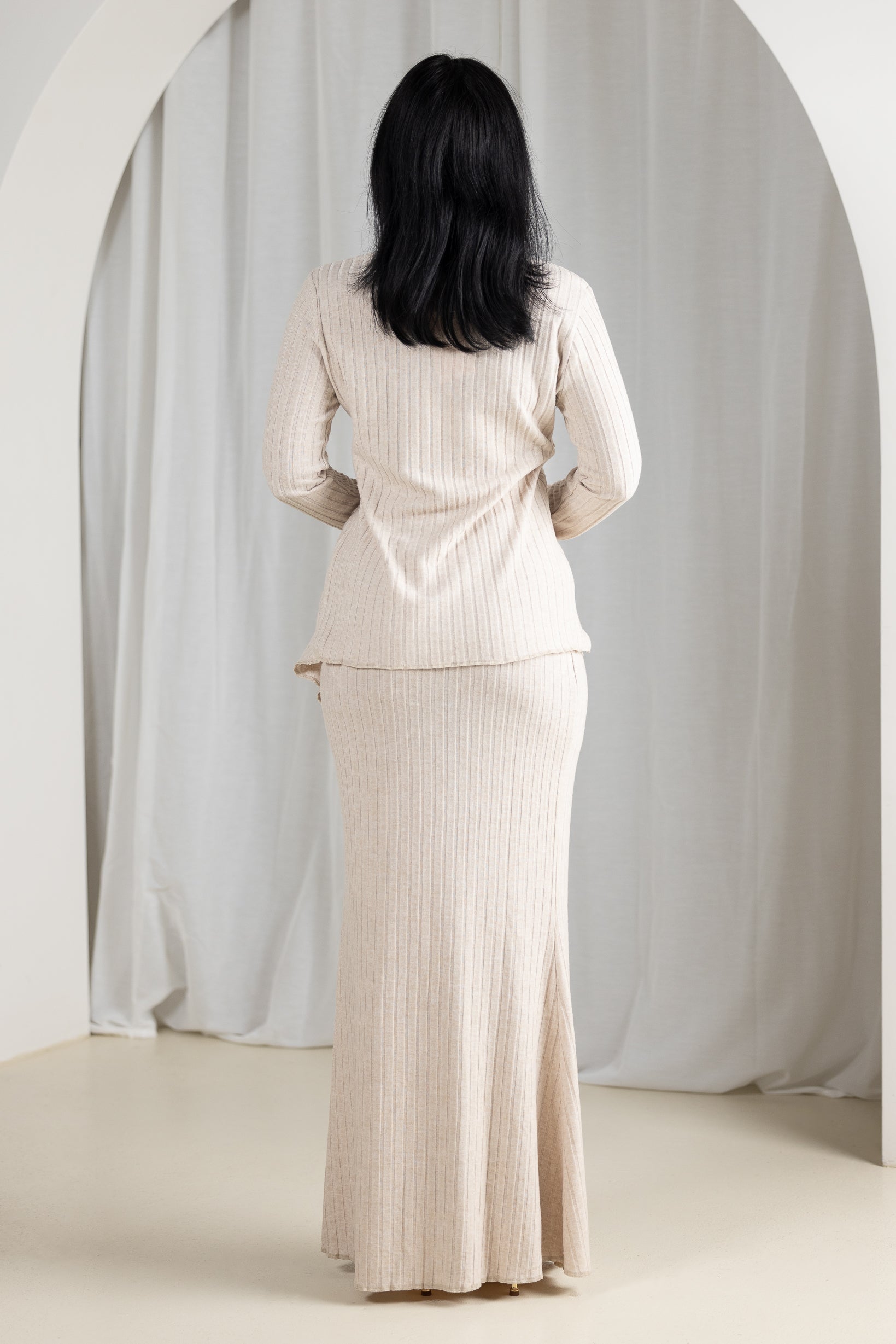 M8991Beige_020-skirt