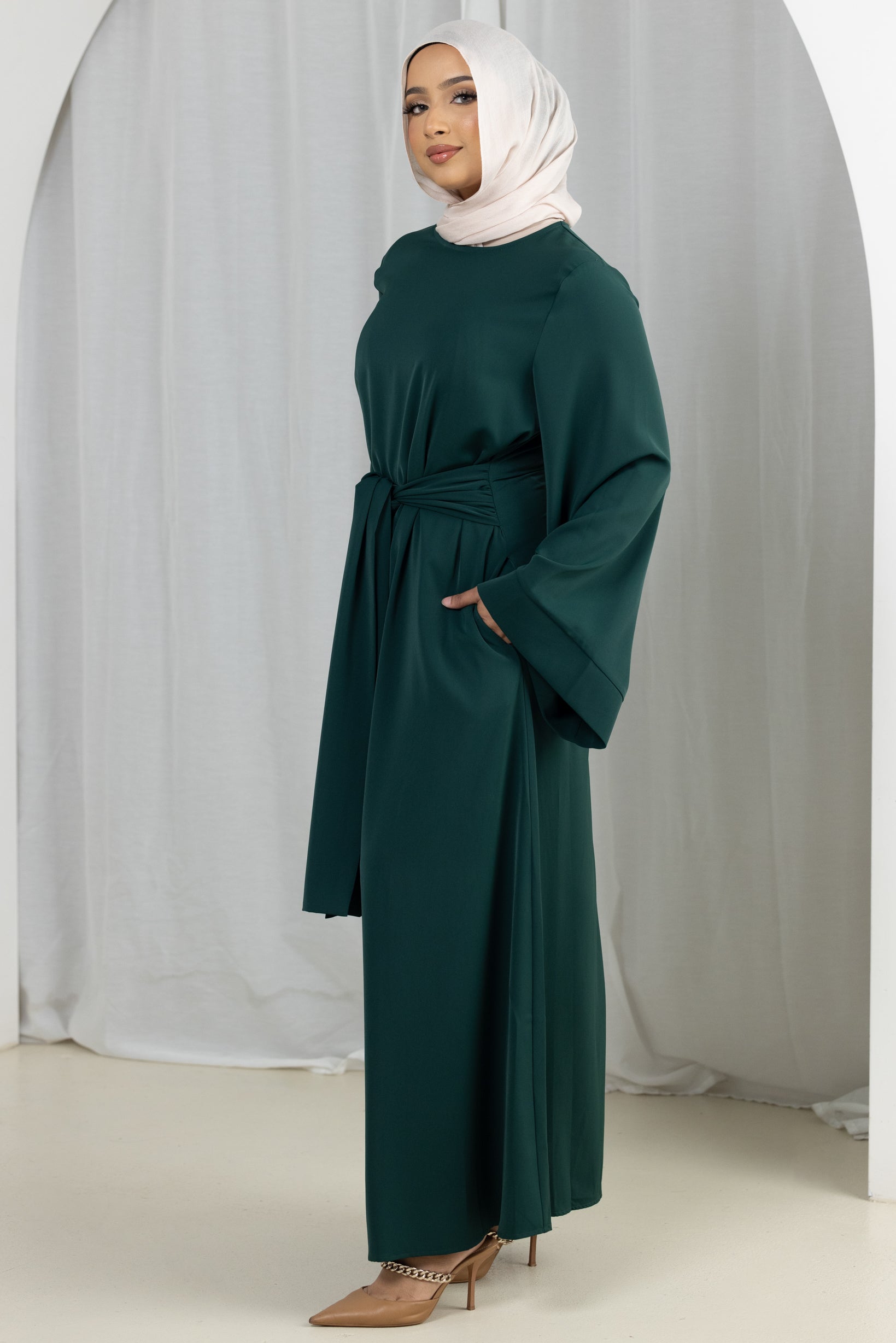 M9014-1-EMR-abaya-dress