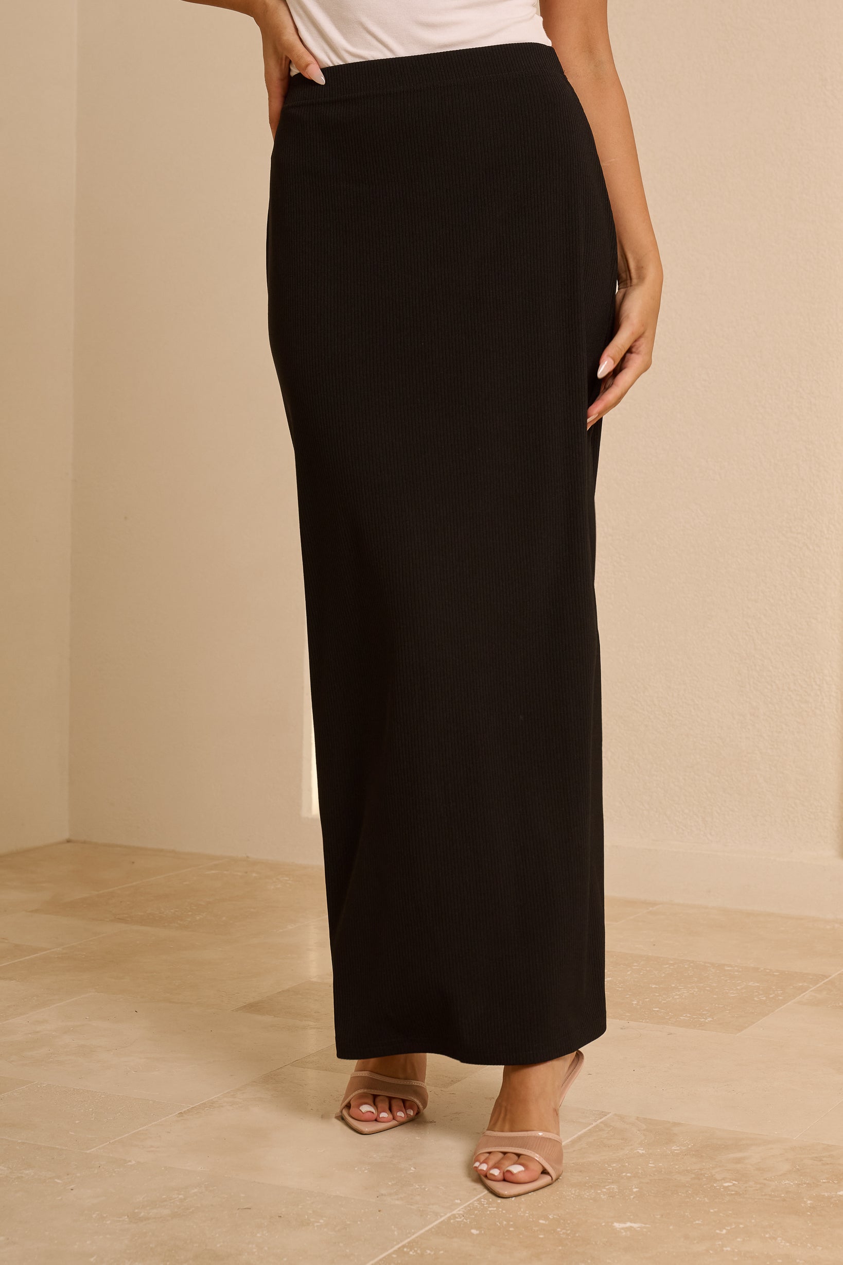 Amaya Skirt — ÈLAN Edit