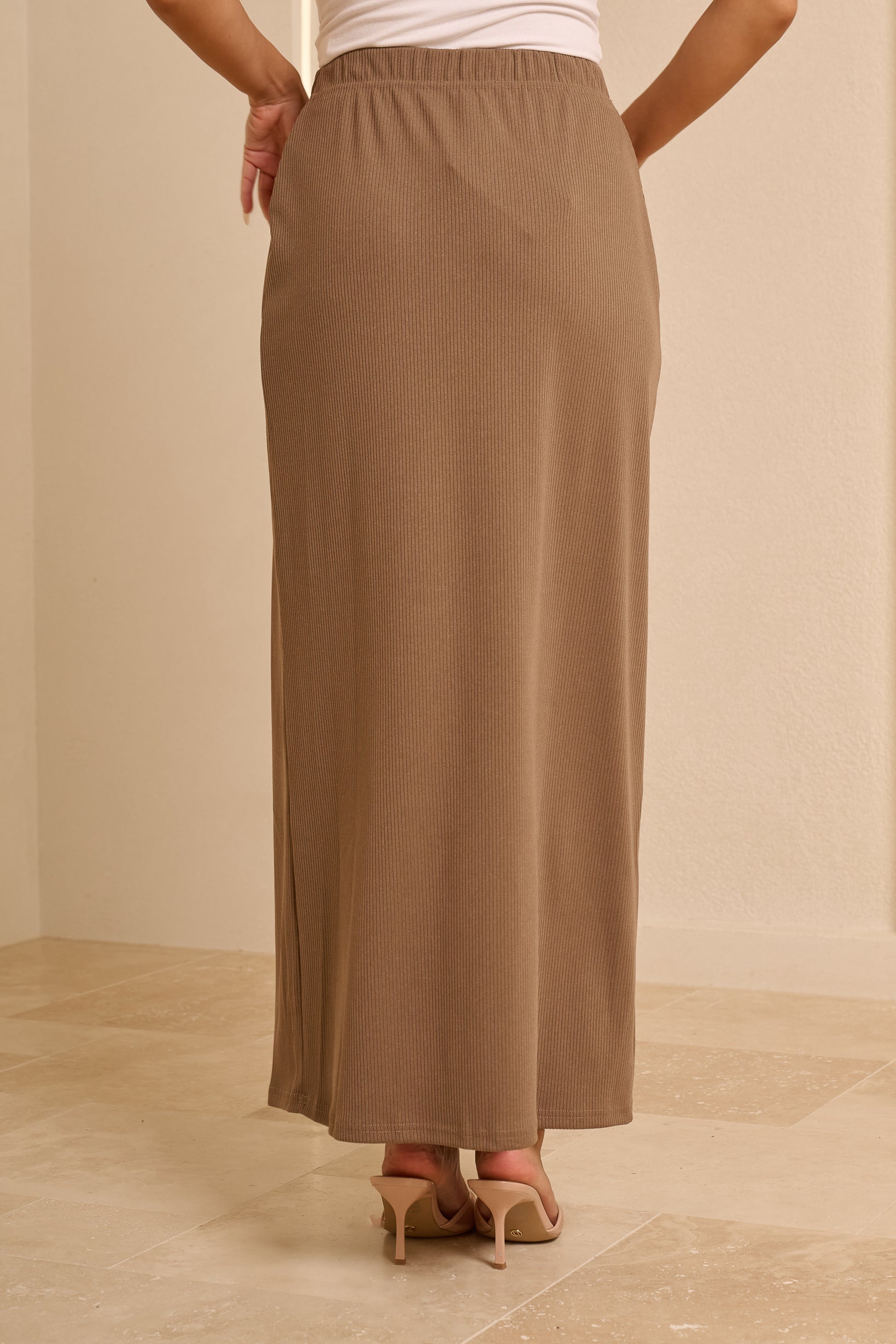 Amaya Skirt — ÈLAN Edit