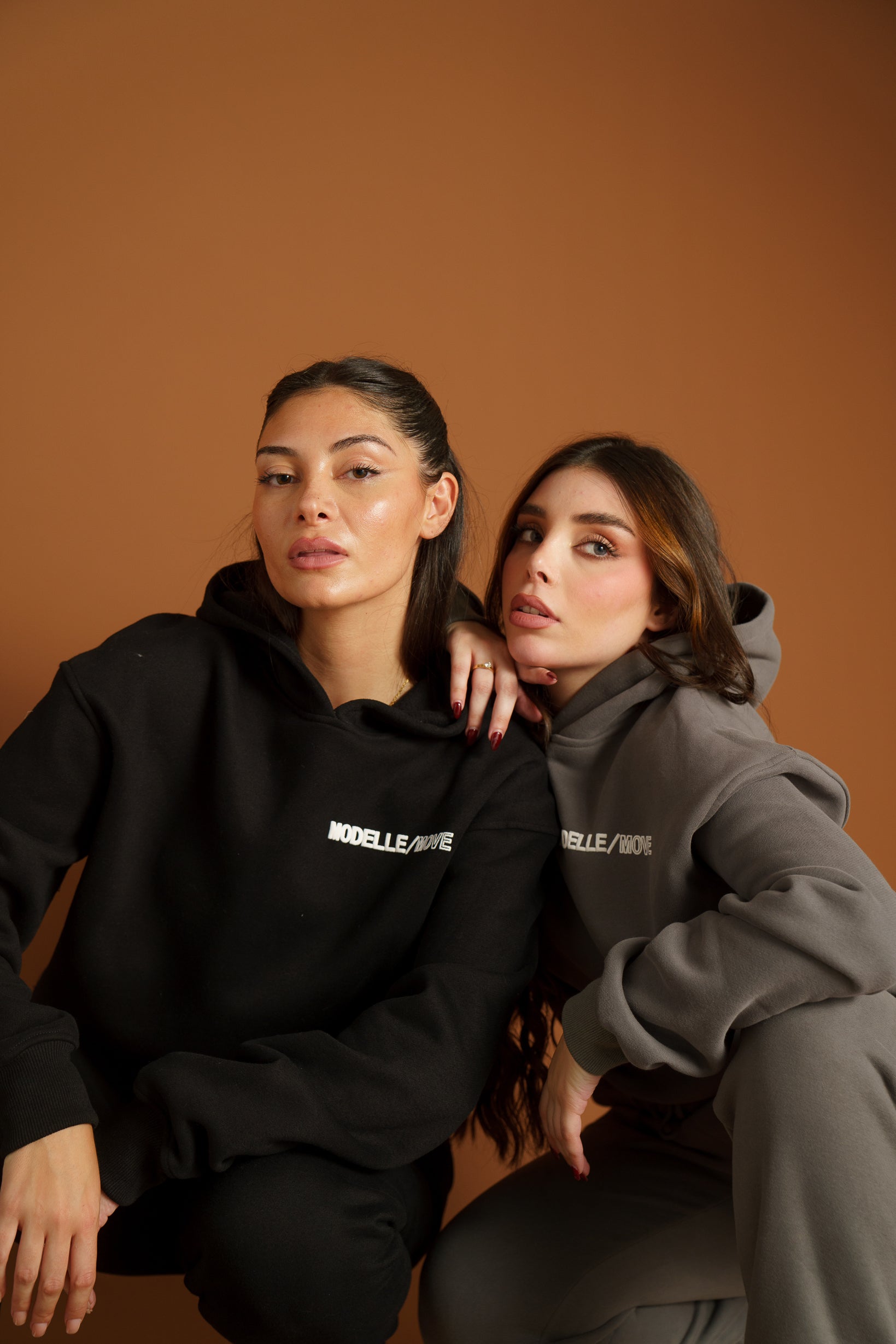 Modelle/Move Lounge Wear Hoody