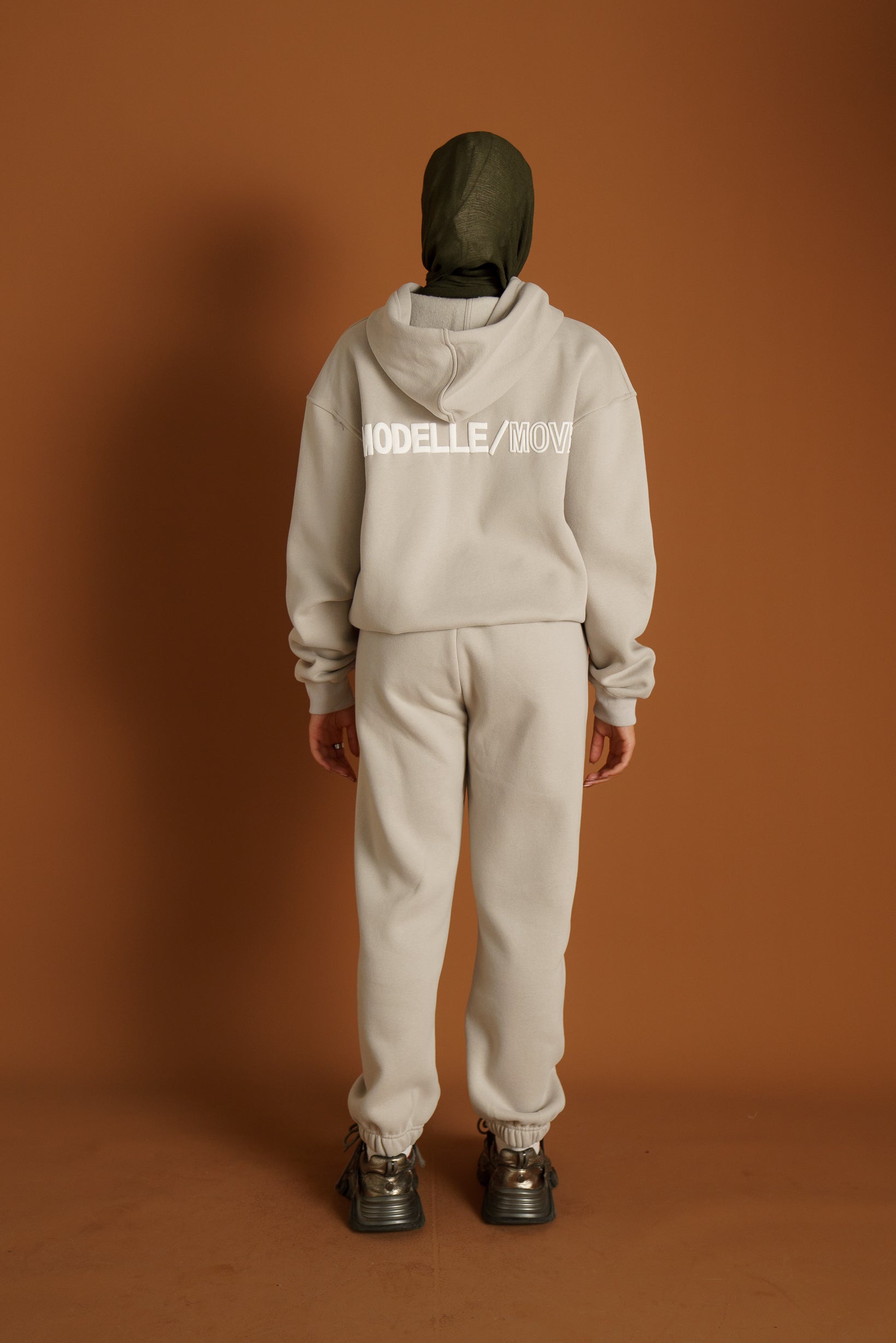 Modelle/Move Lounge Wear Hoody