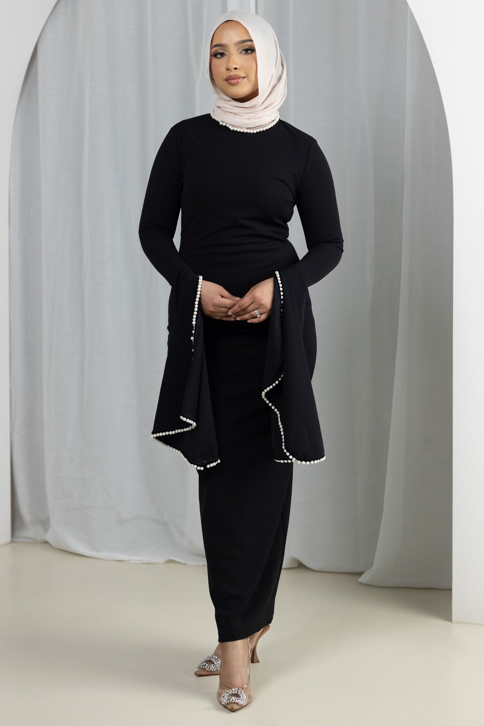 M9068Black-dress-abaya