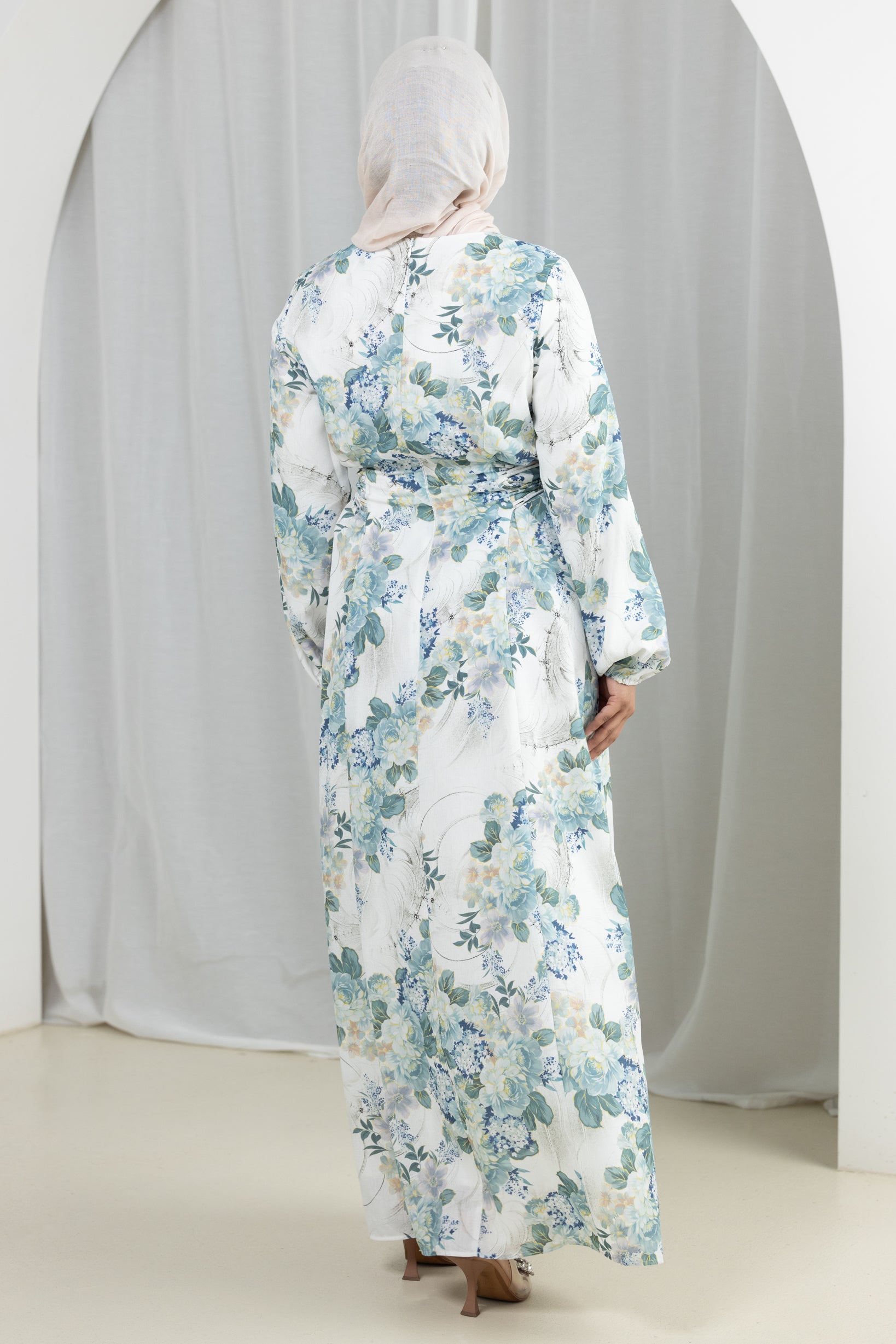 M9113-2-MNT-floral-maxi-dress