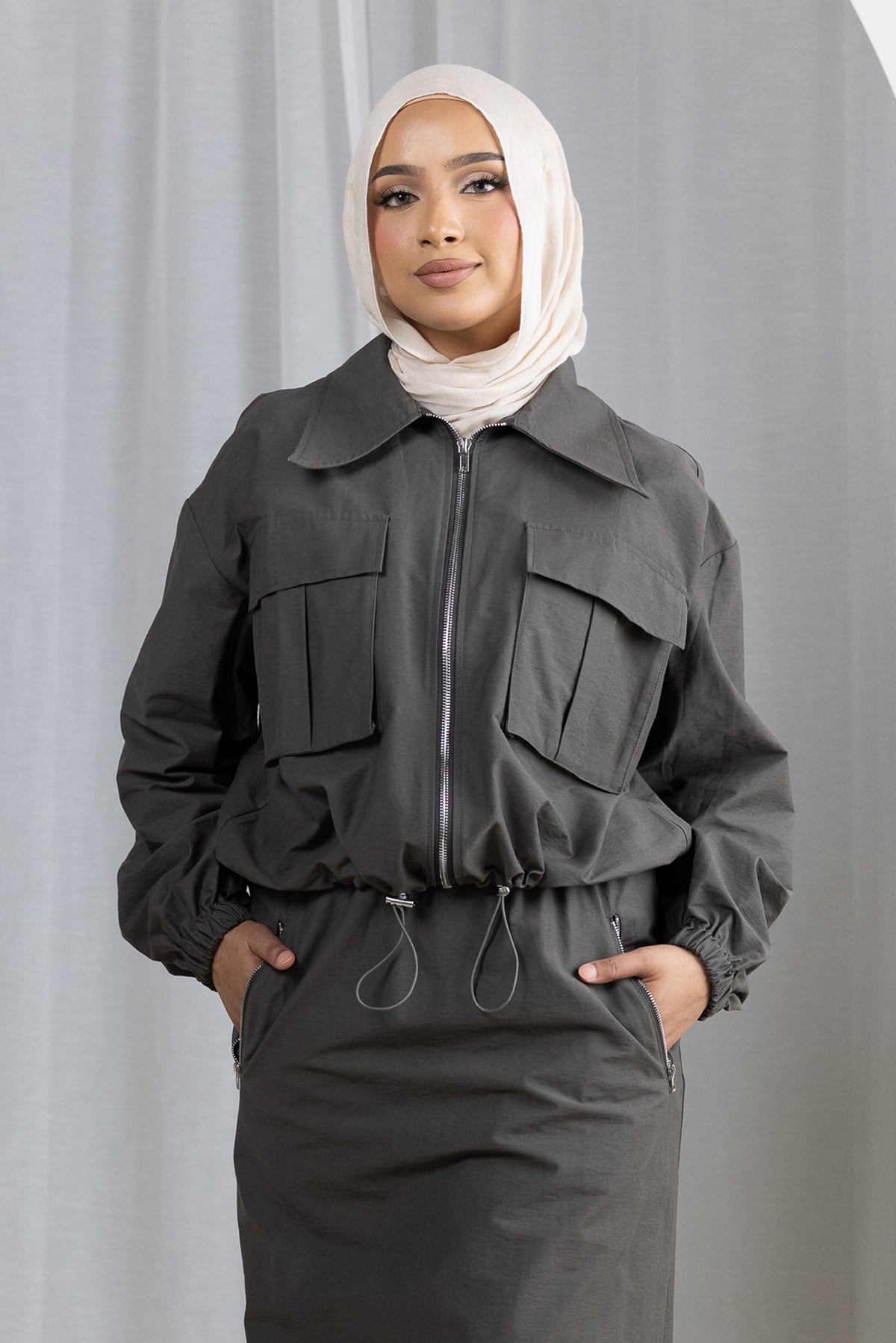 Areem Militart Crop Jacket - Australia Modest Jacket for Women - Modelle