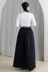 Modelle/Move Sarai Skirt