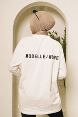 Modelle/Move Essential Long Sleeve Top