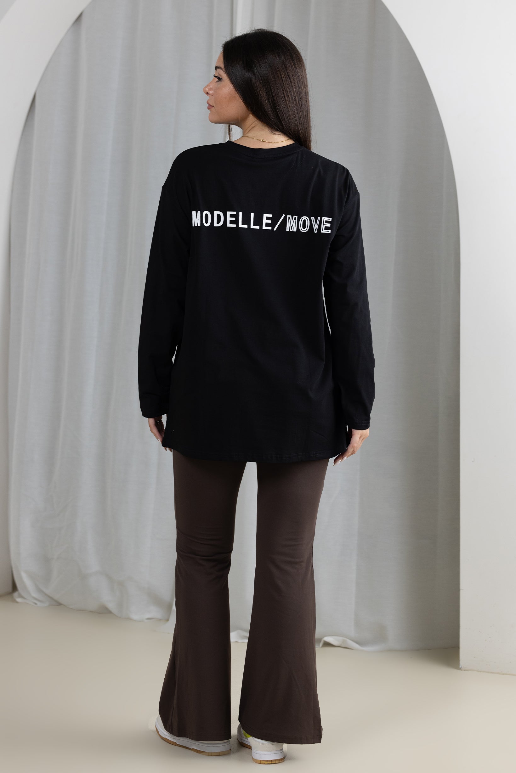 Modelle/Move Long Sleeve Oversizes Tee