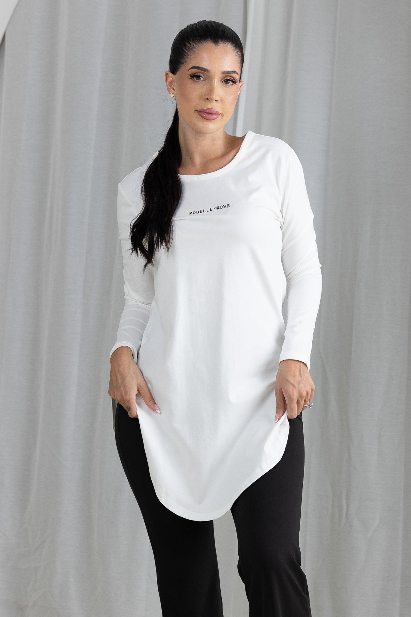 Modelle/Move Long Sleeve Loop Top