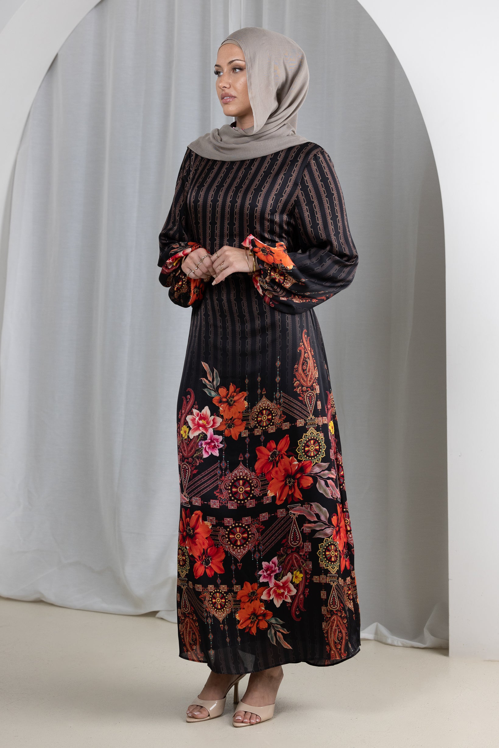 M9294BlackFloral-maxi-dress