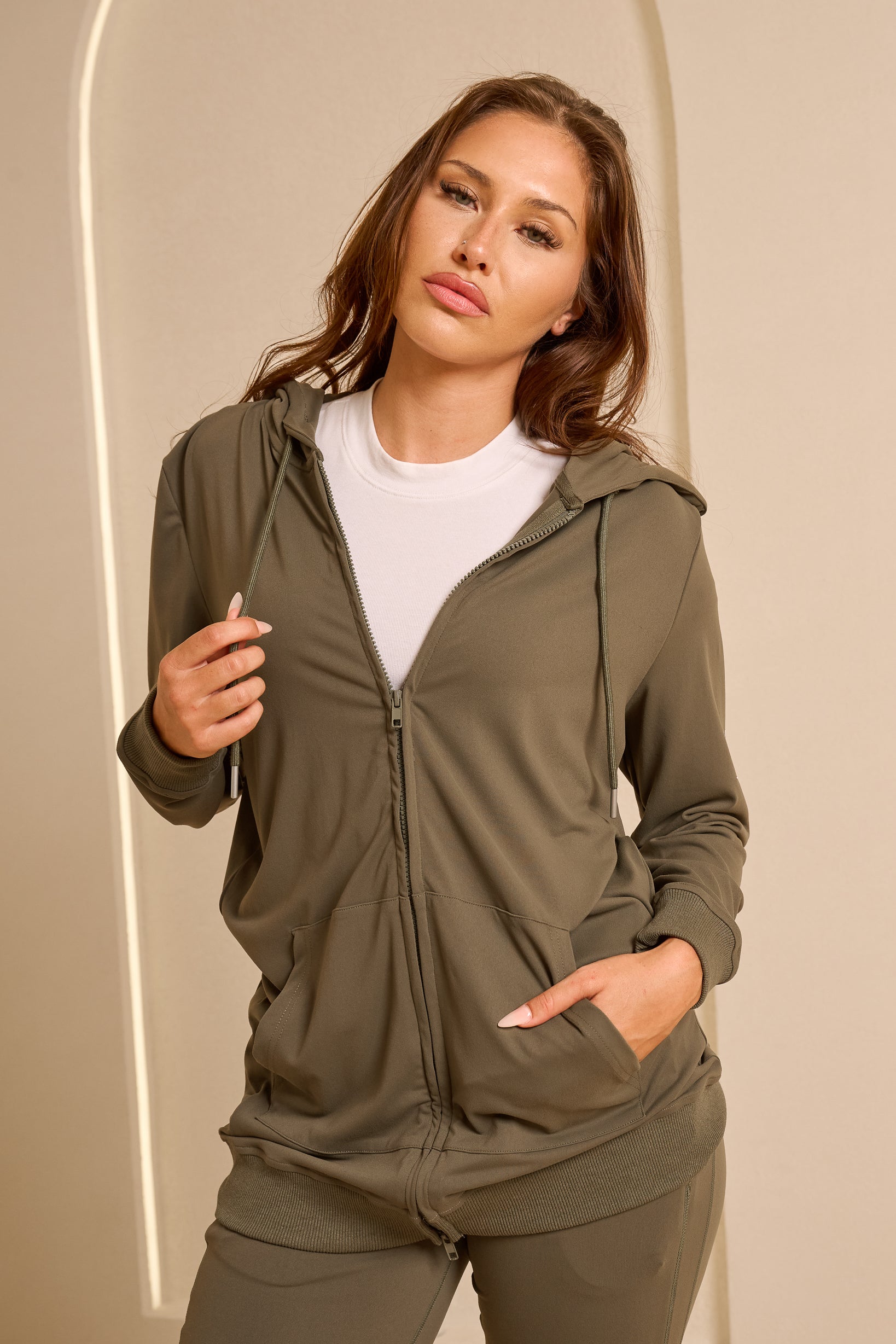 Modelle/Move Romy Zip Jacket — ÈLAN Edit