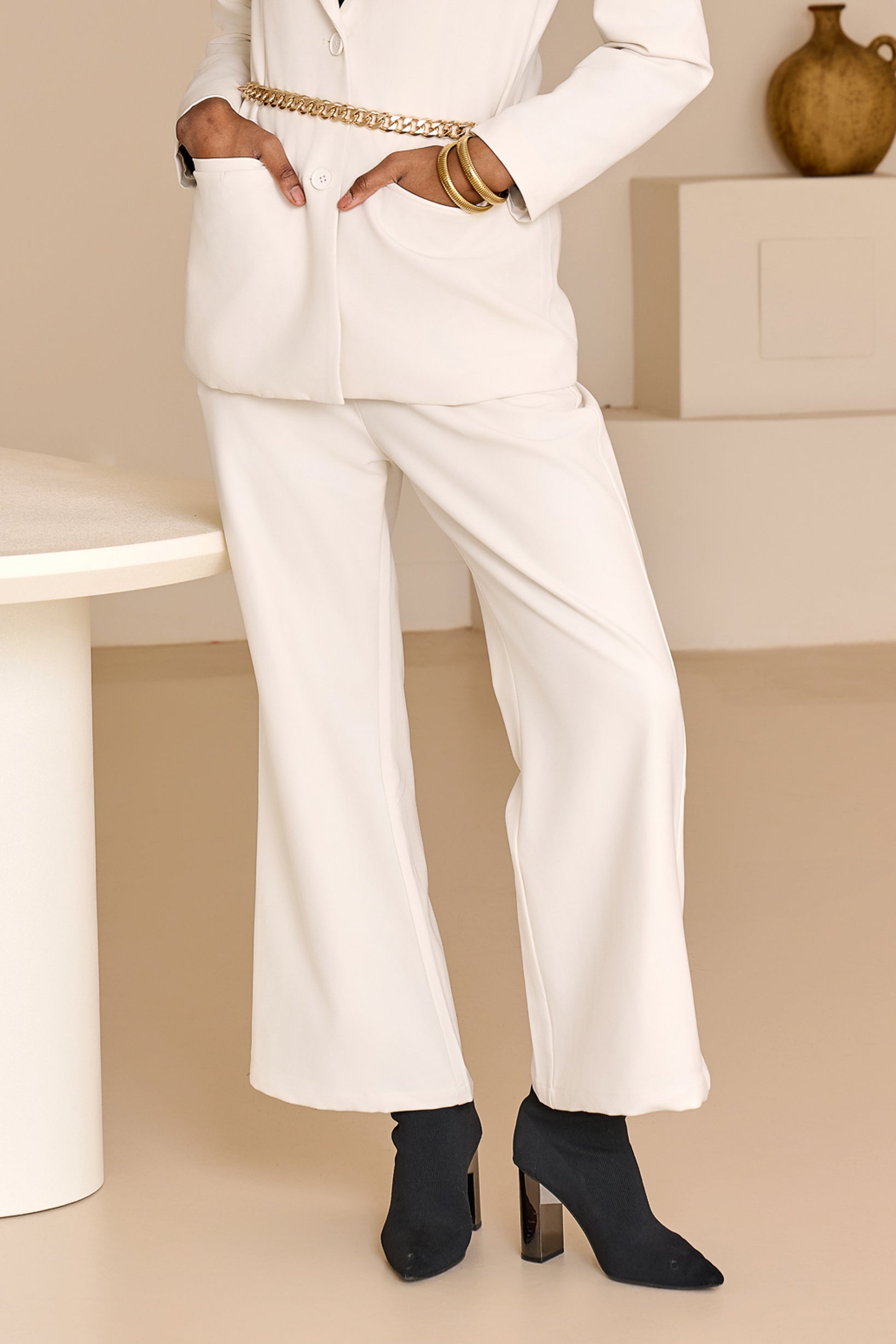 M9622WHI-wide-leg-pants