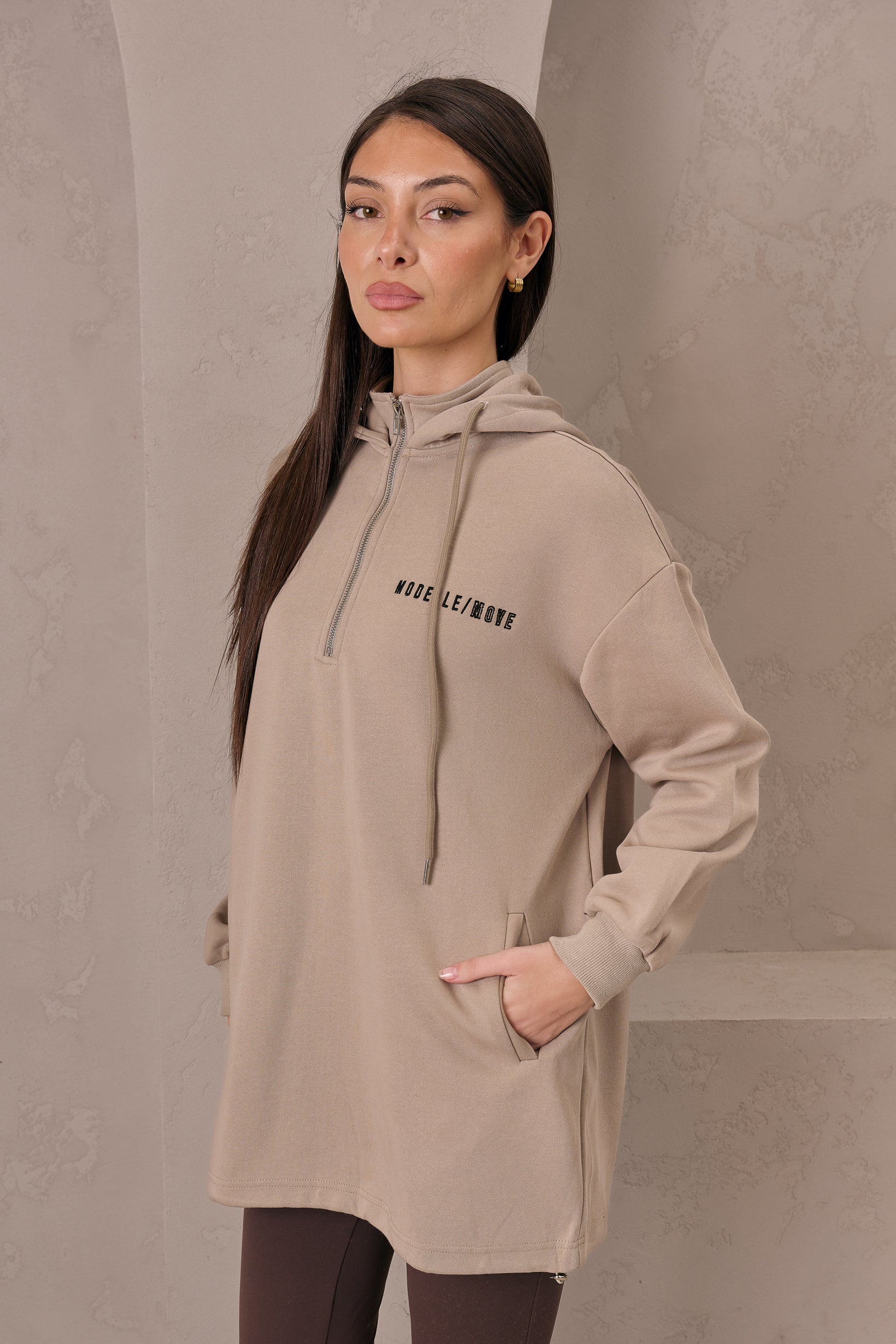 M9747-Mocha-lounge-top