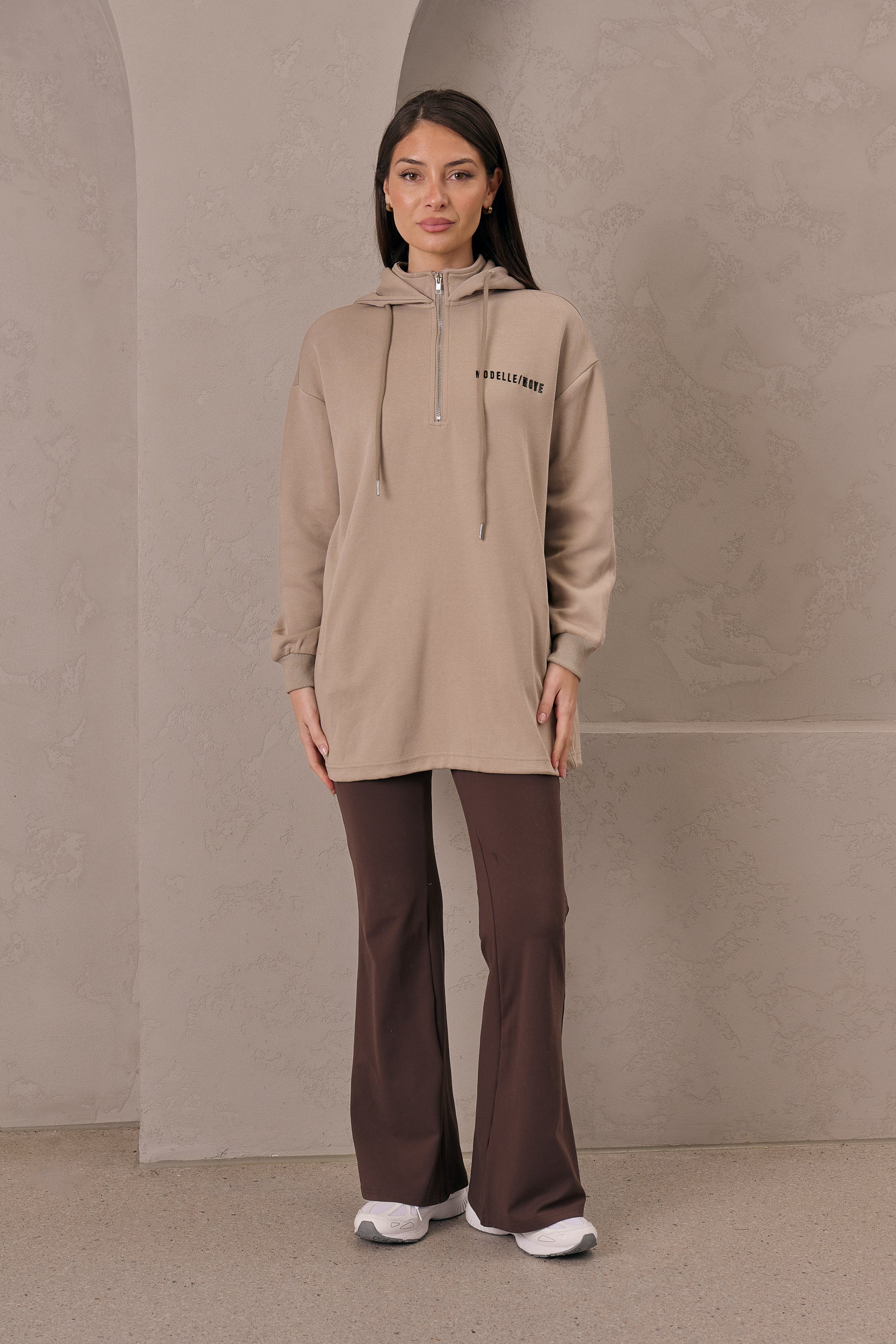M9747-Mocha-lounge-top