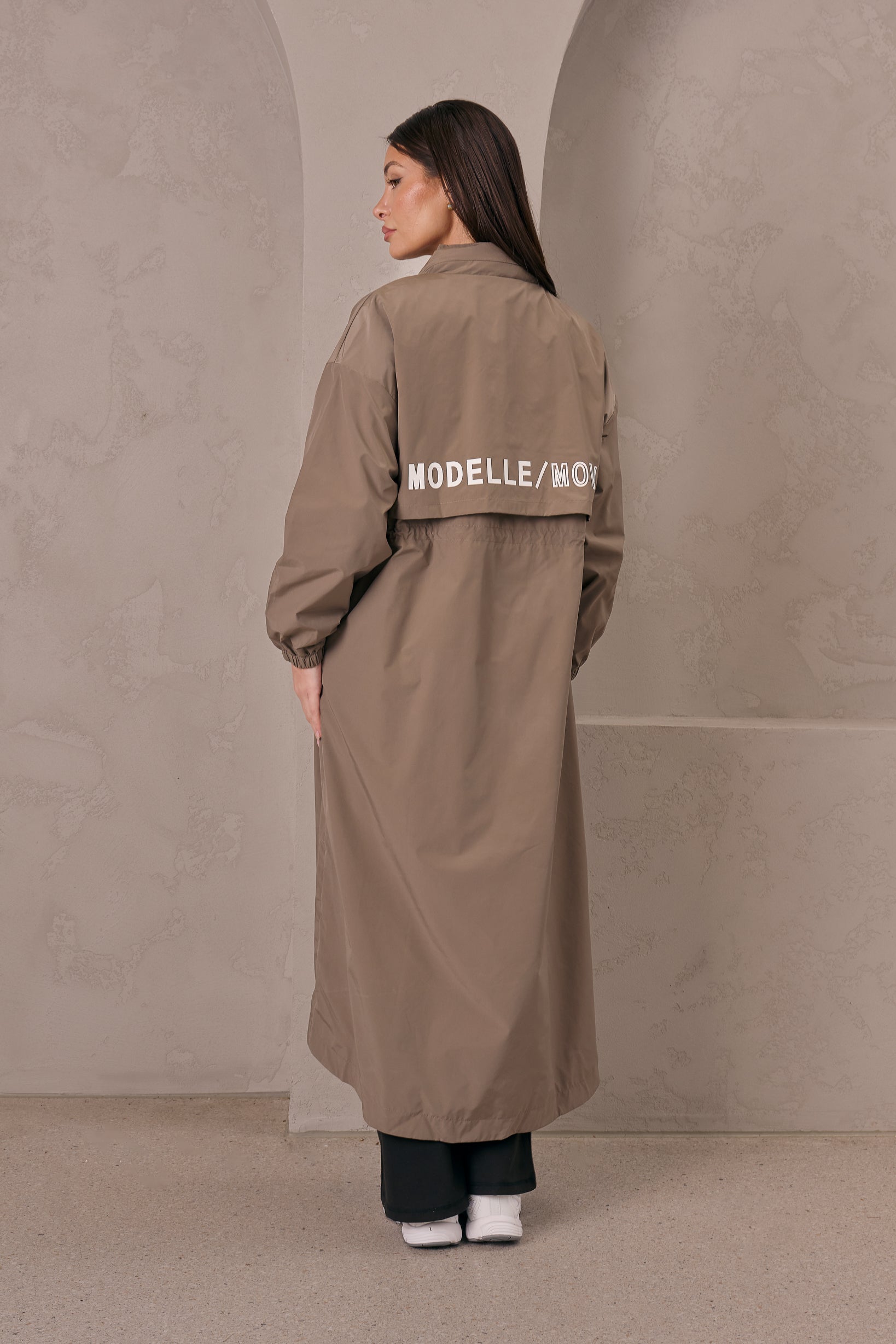 M9808-Taupe-trench