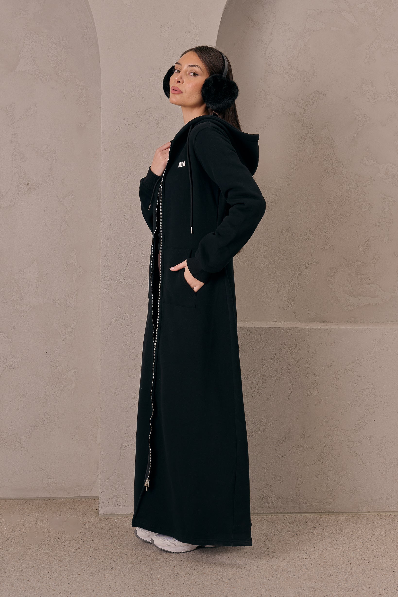 MM0002-Bla-Maxi