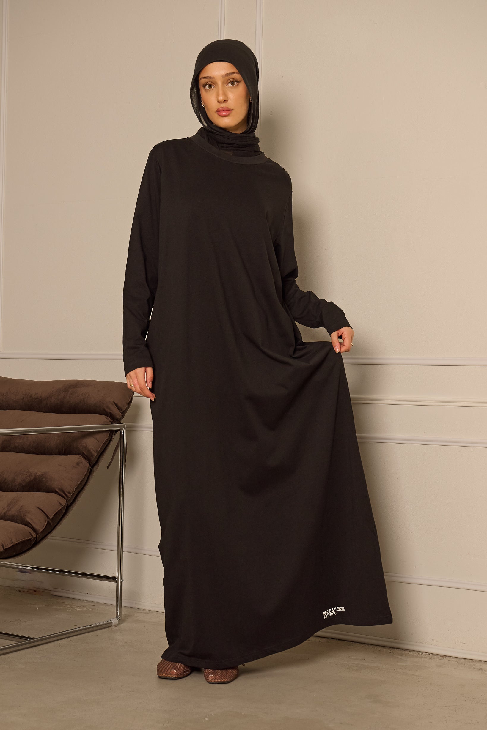 Modelle/Move Essential Maxi Dress —  Aurum Edit