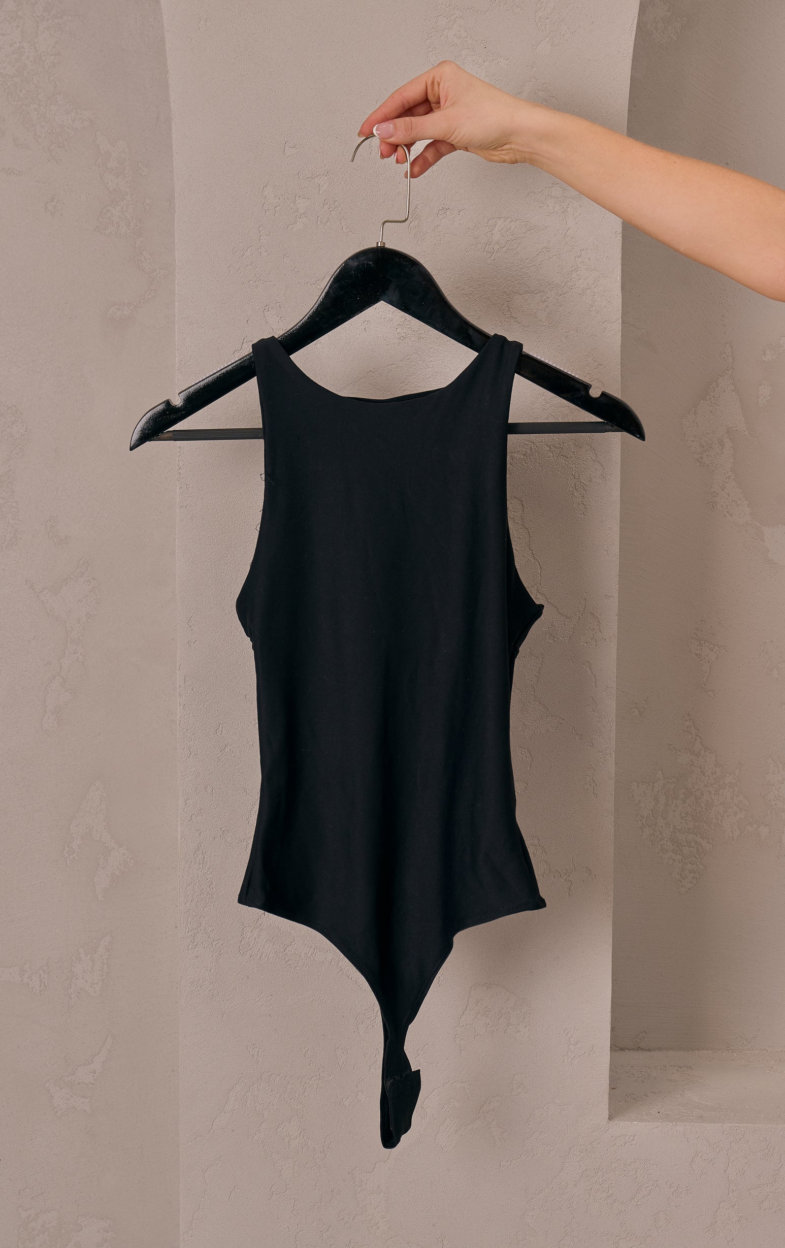Q19759-Bla-bodysuit