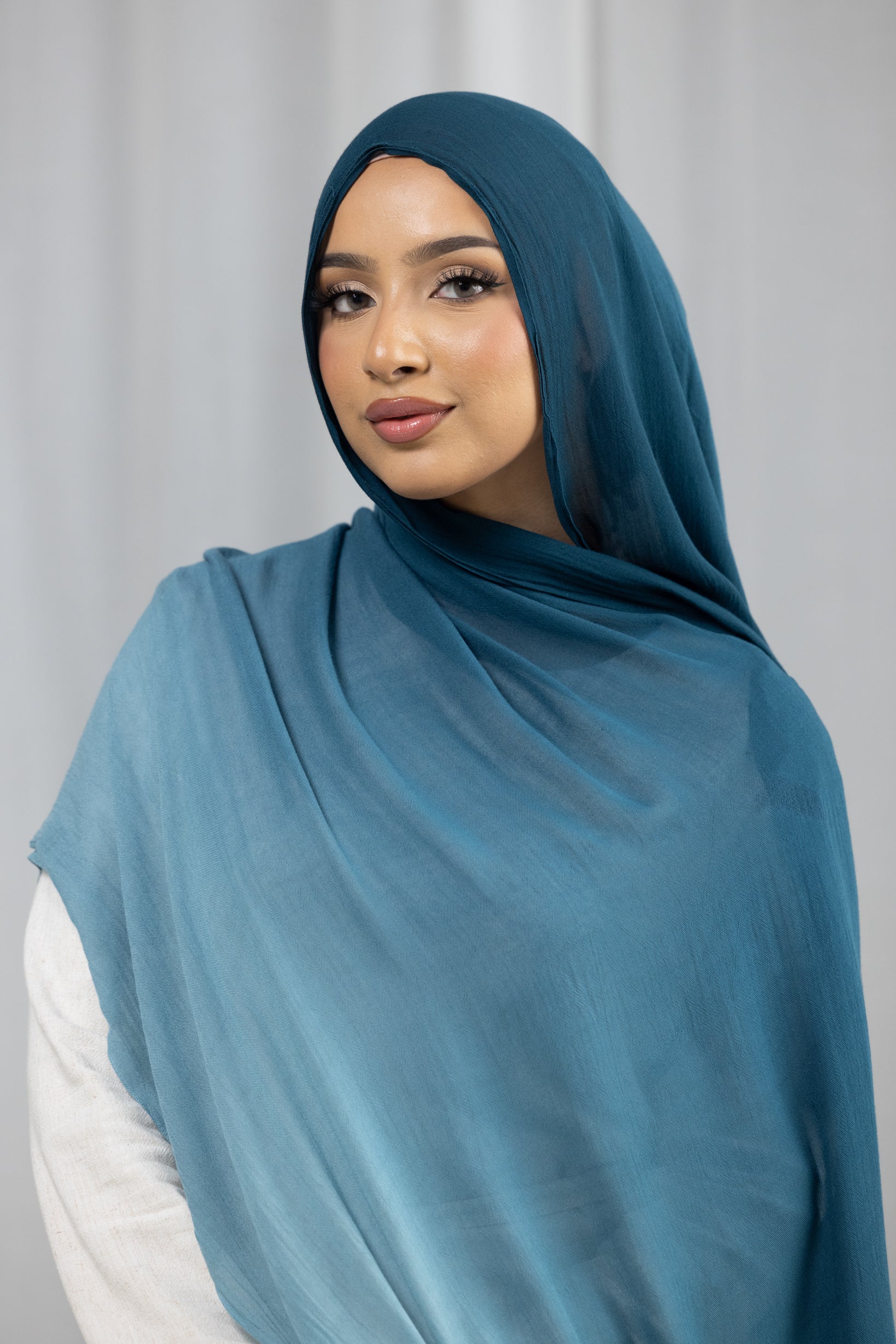 SHA006OceanBlue-modal-shawl