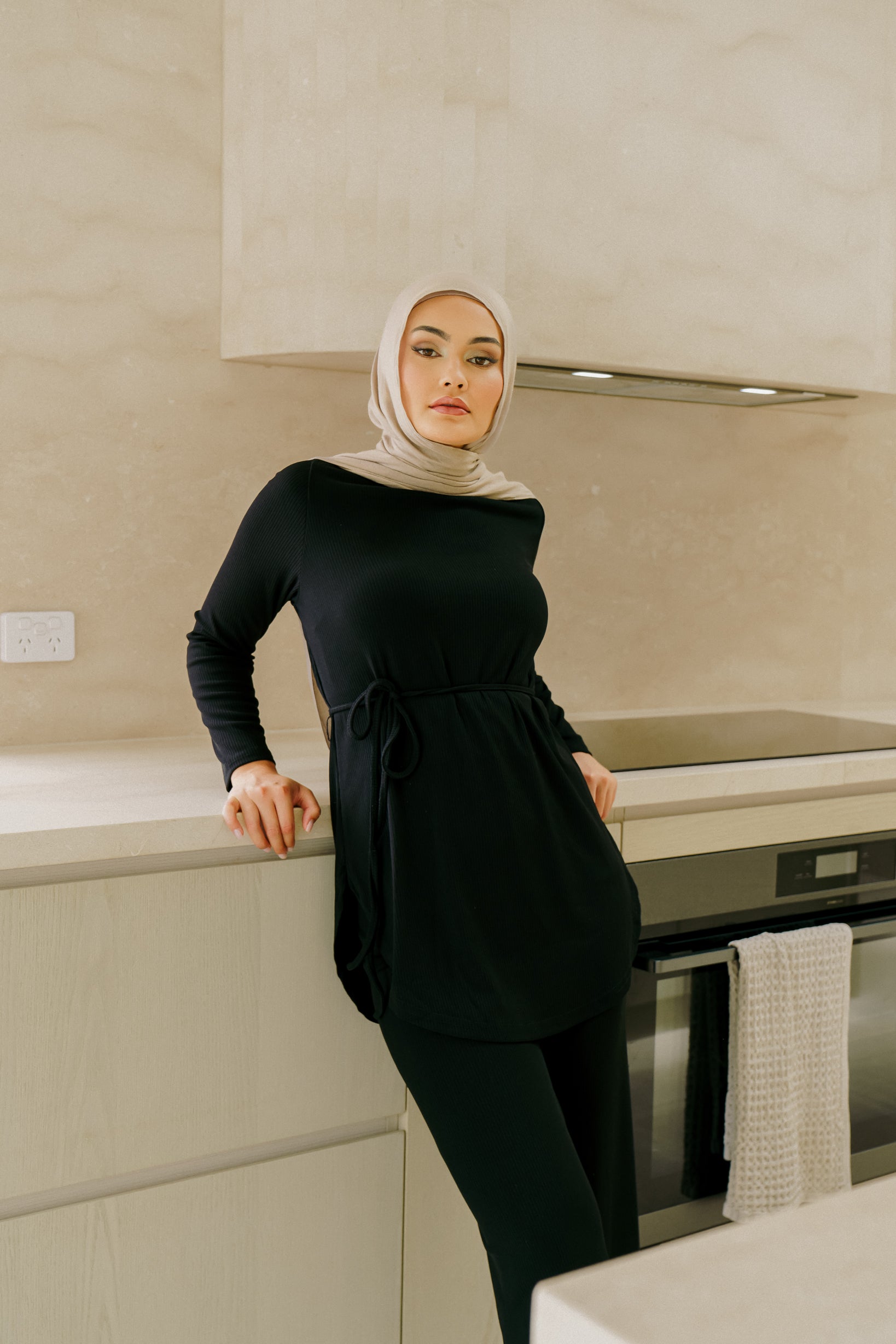 SM9124-BLK-top-pants-set