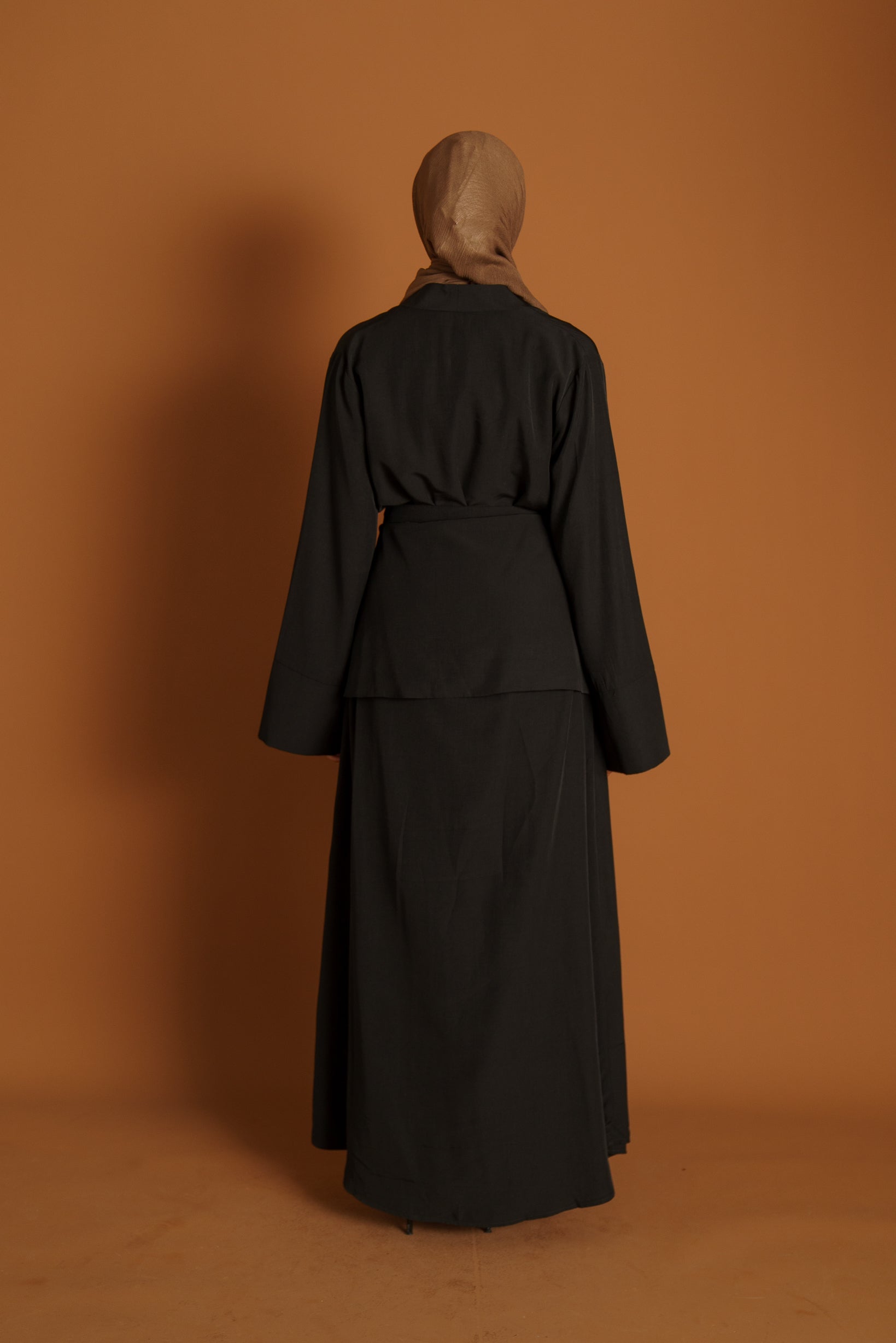 Runway Isla Abaya Set