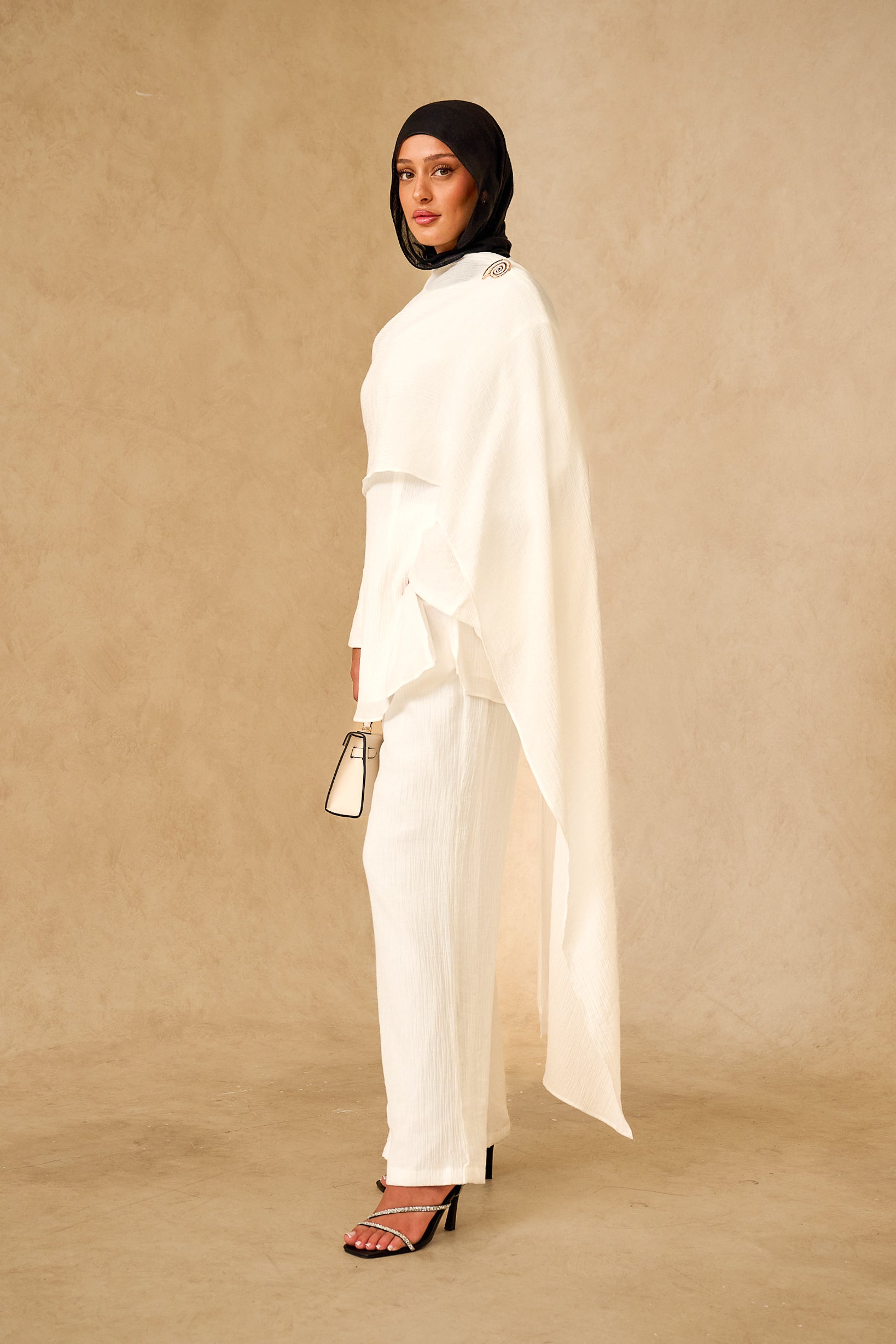 SS0039S-White-outfit-set