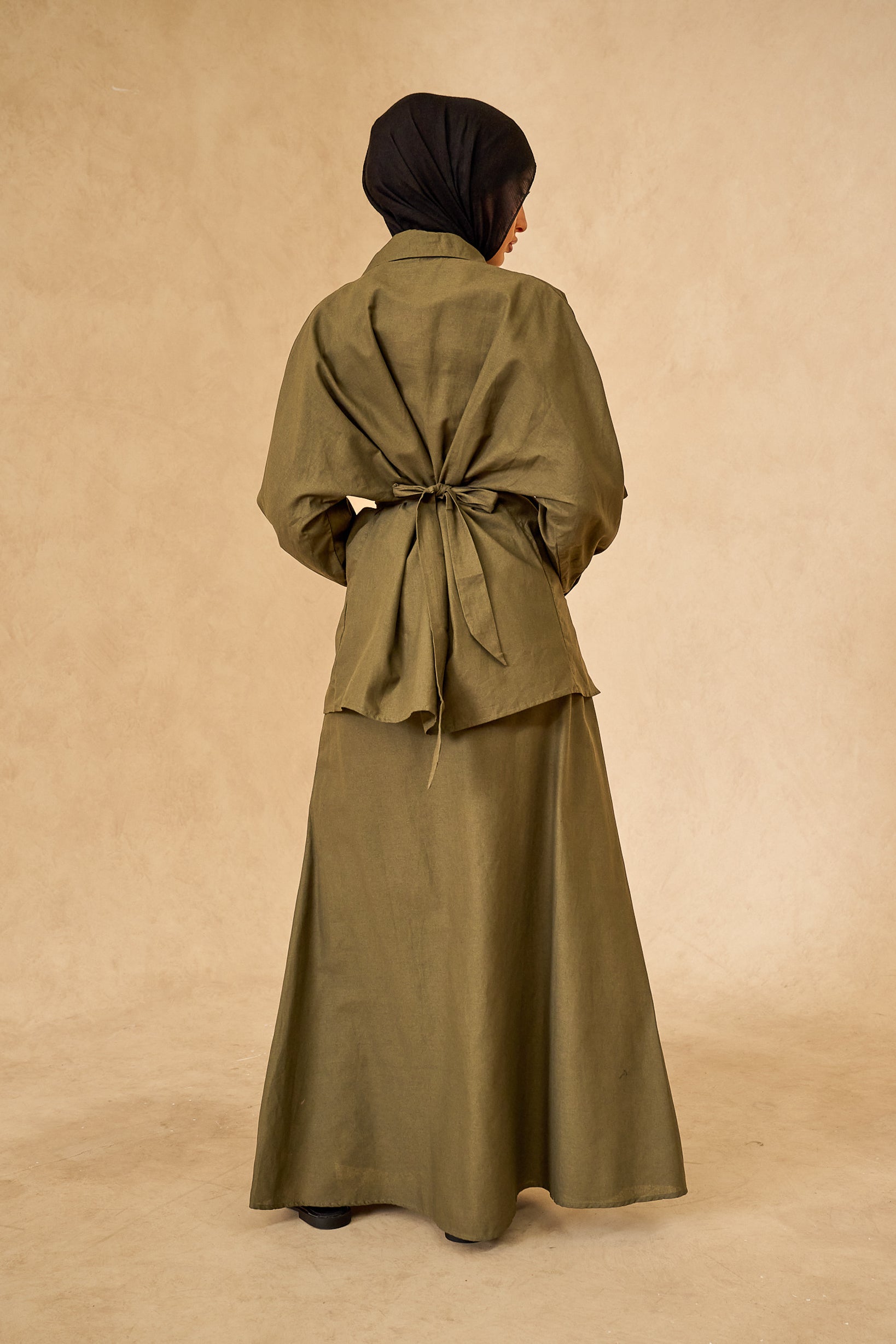 SS0064S-KHA-outfit-set