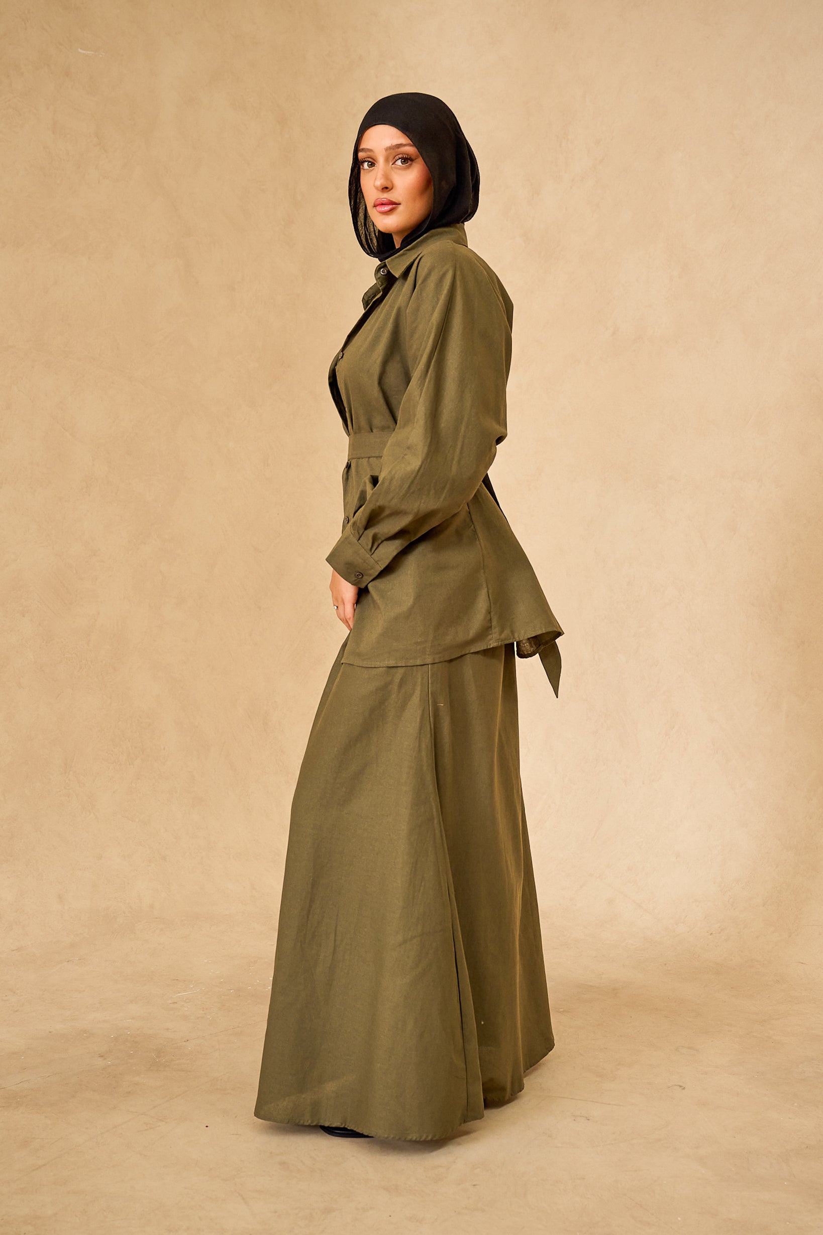 SS0064S-KHA-outfit-set