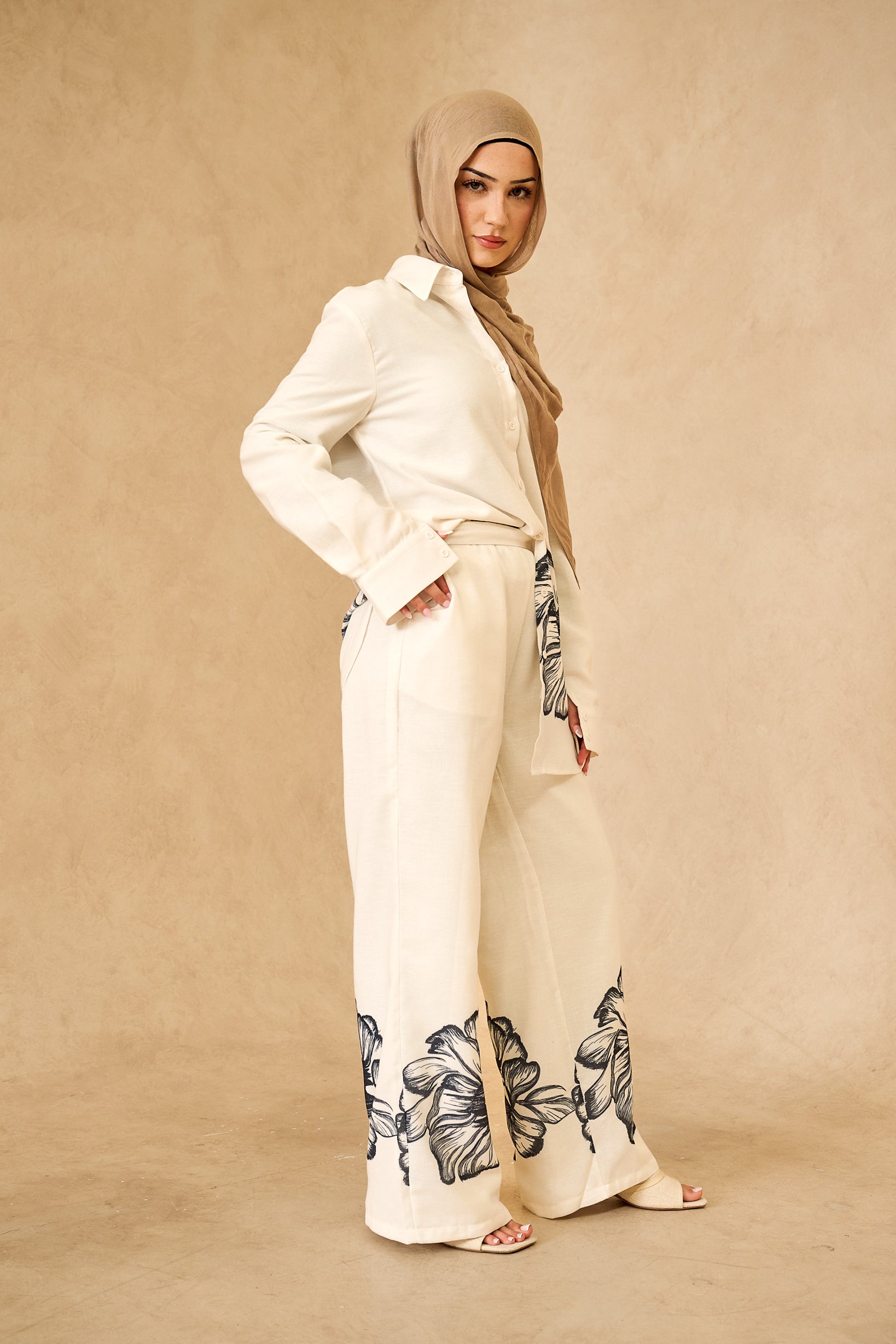 SS0077S-WHI-outfit-set