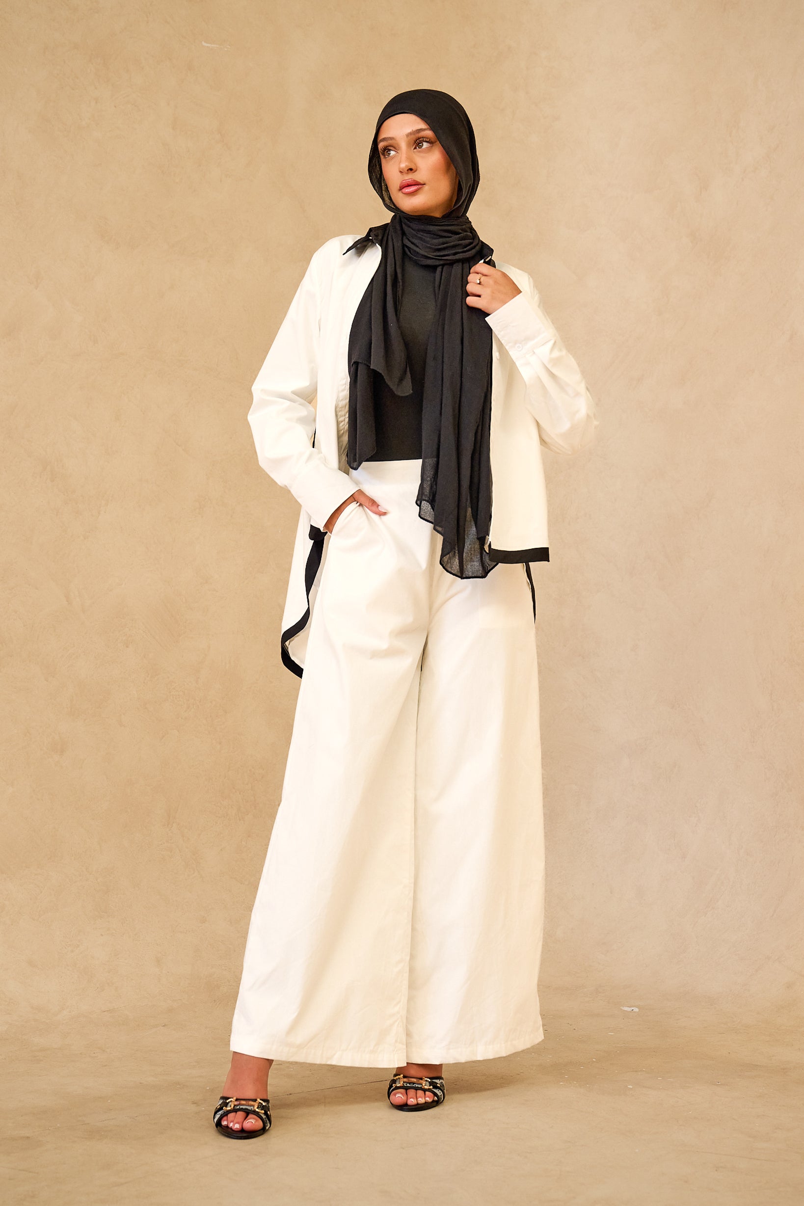 SS0100S-WHI-outfit-set