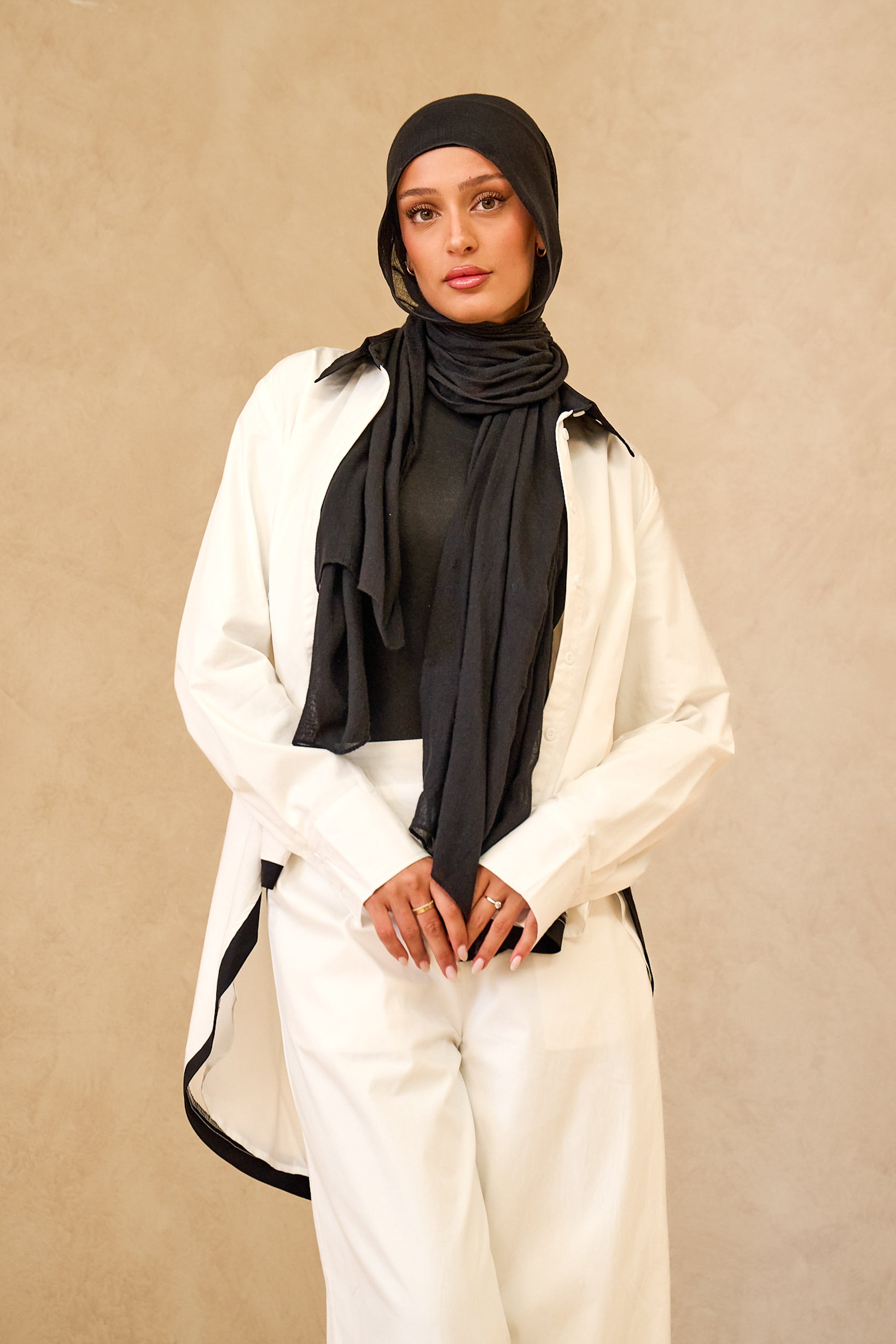 SS0100S-WHI-outfit-set