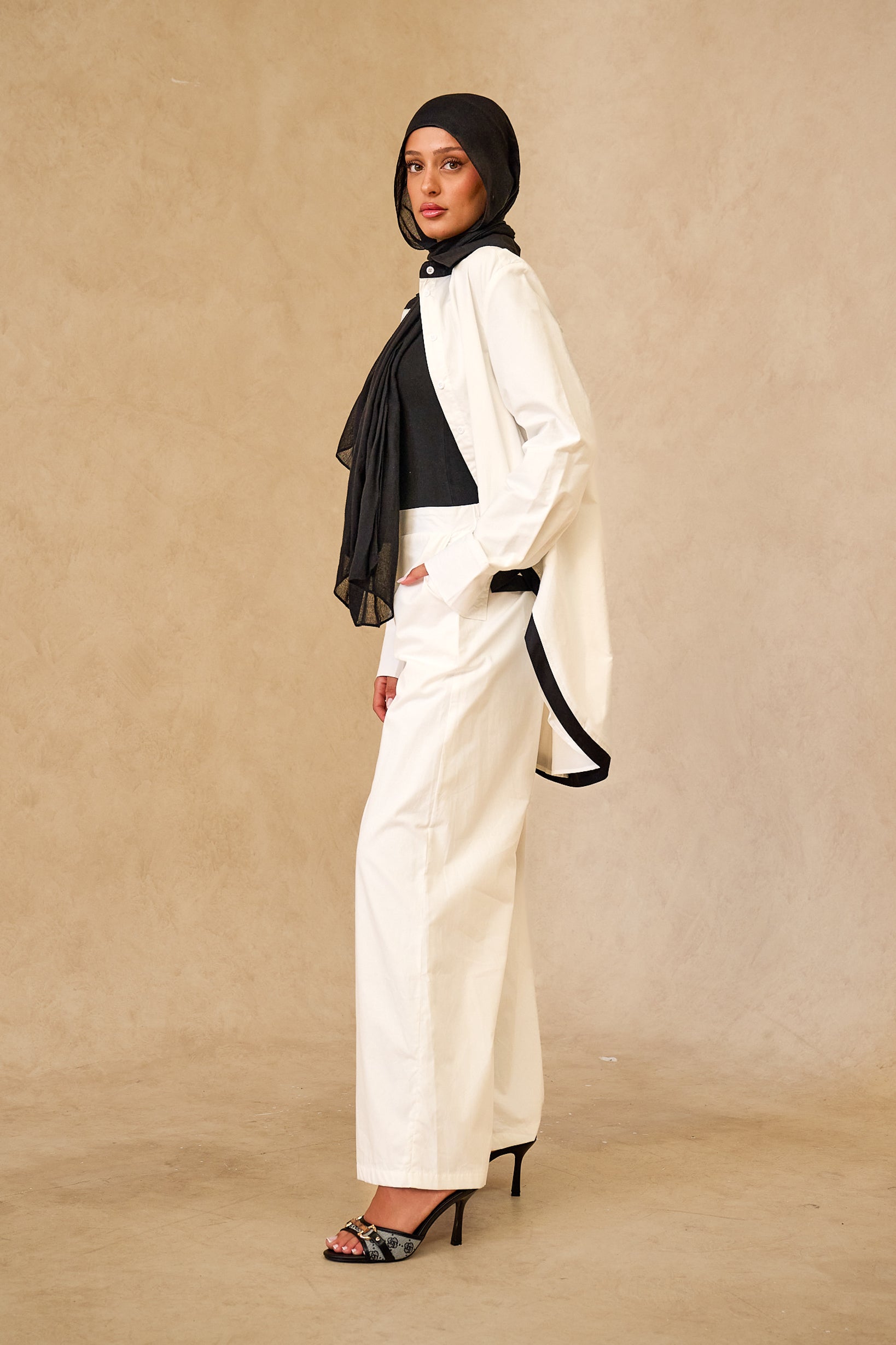 SS0100S-WHI-outfit-set