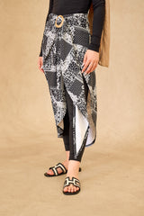 SS0128-BLA-printed-sarong