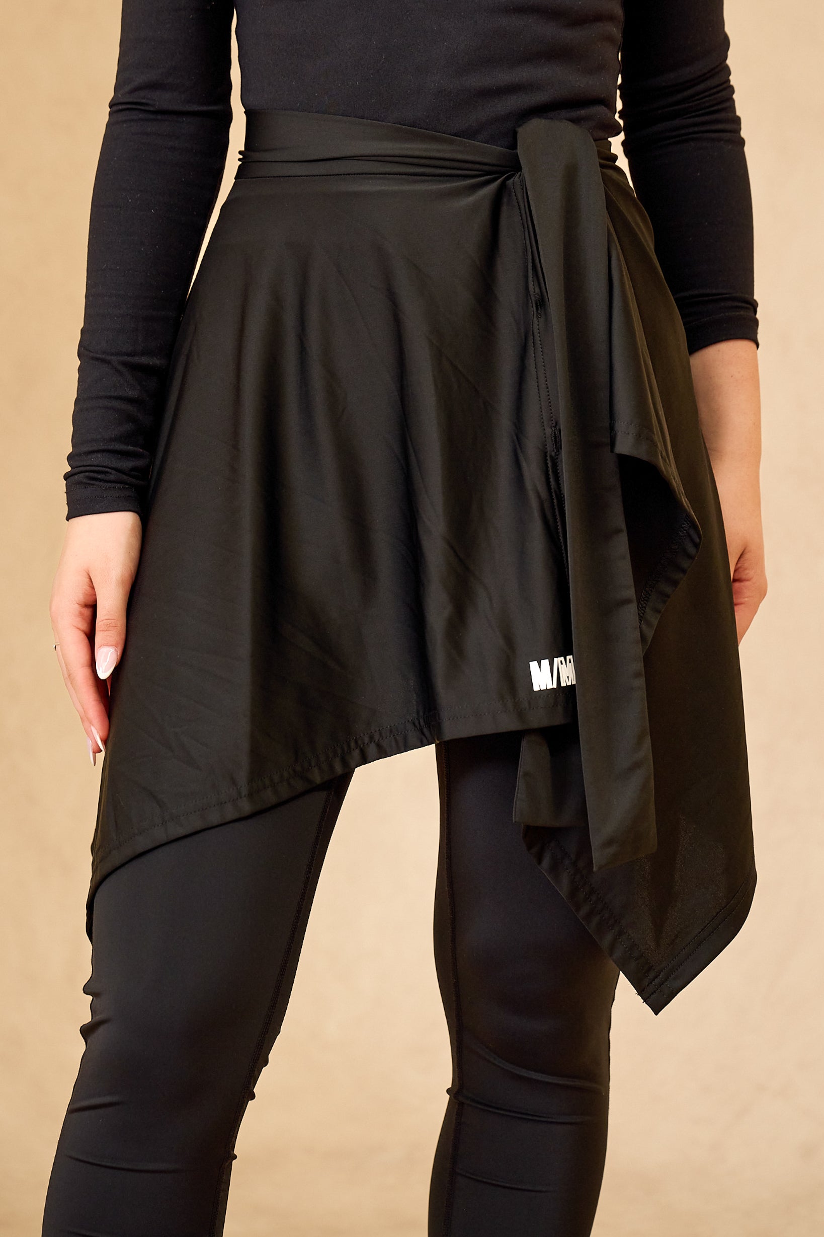 SS0129-BLA-sport-skirt