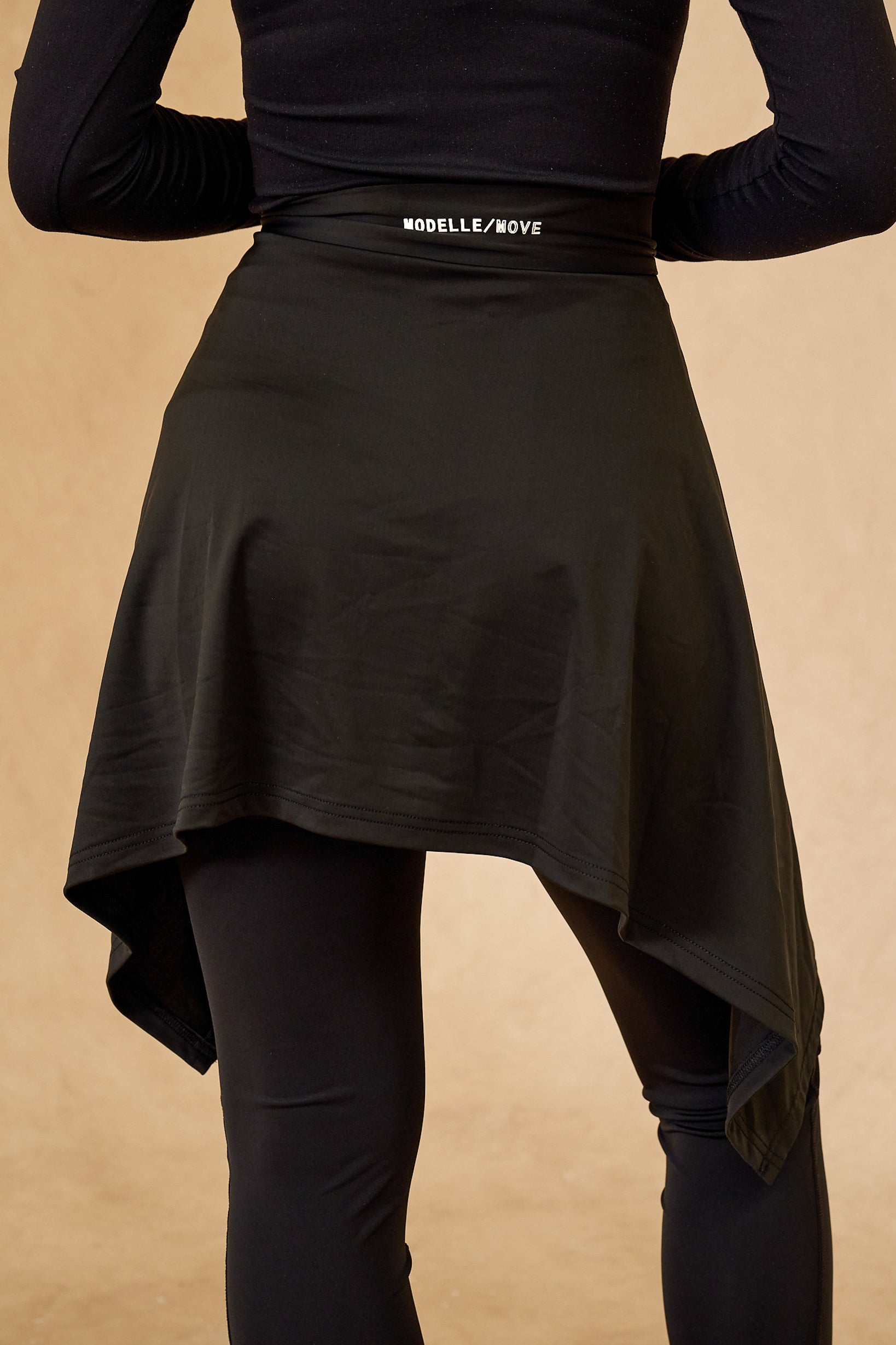 SS0129-BLA-sport-skirt