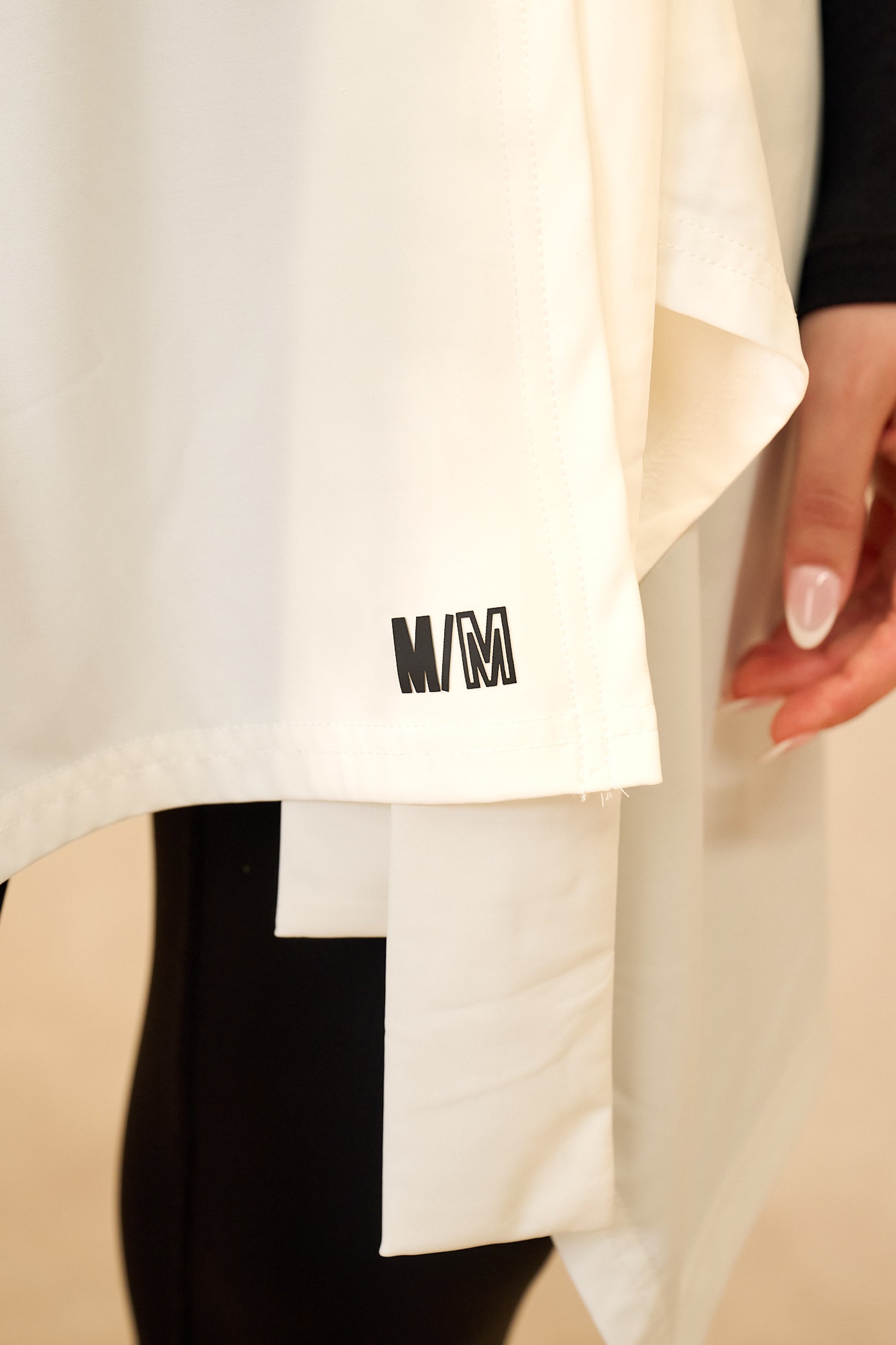 SS0129-WHI-sport-skirt