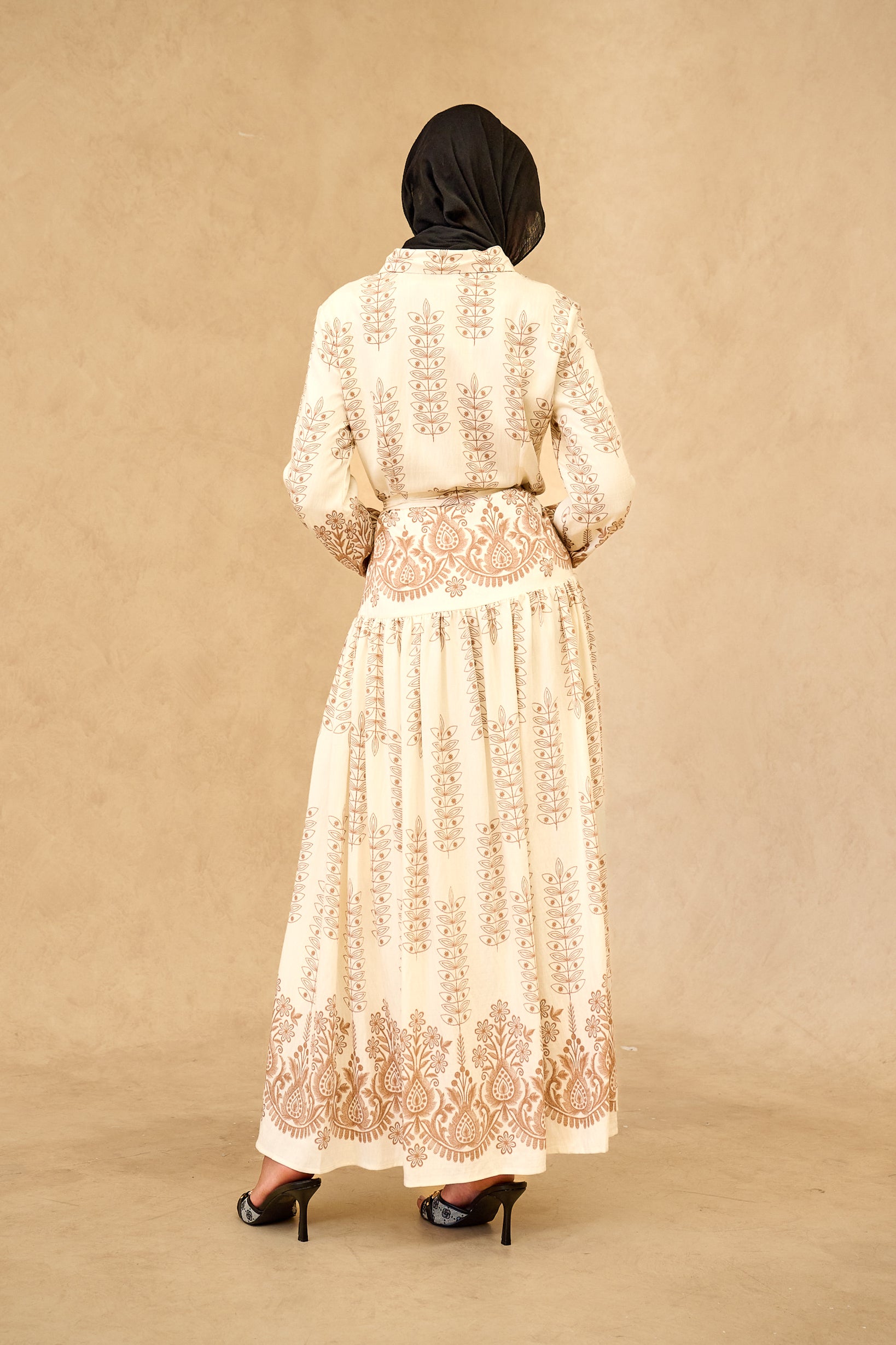 SS0131-OFF-printed-maxi-dress