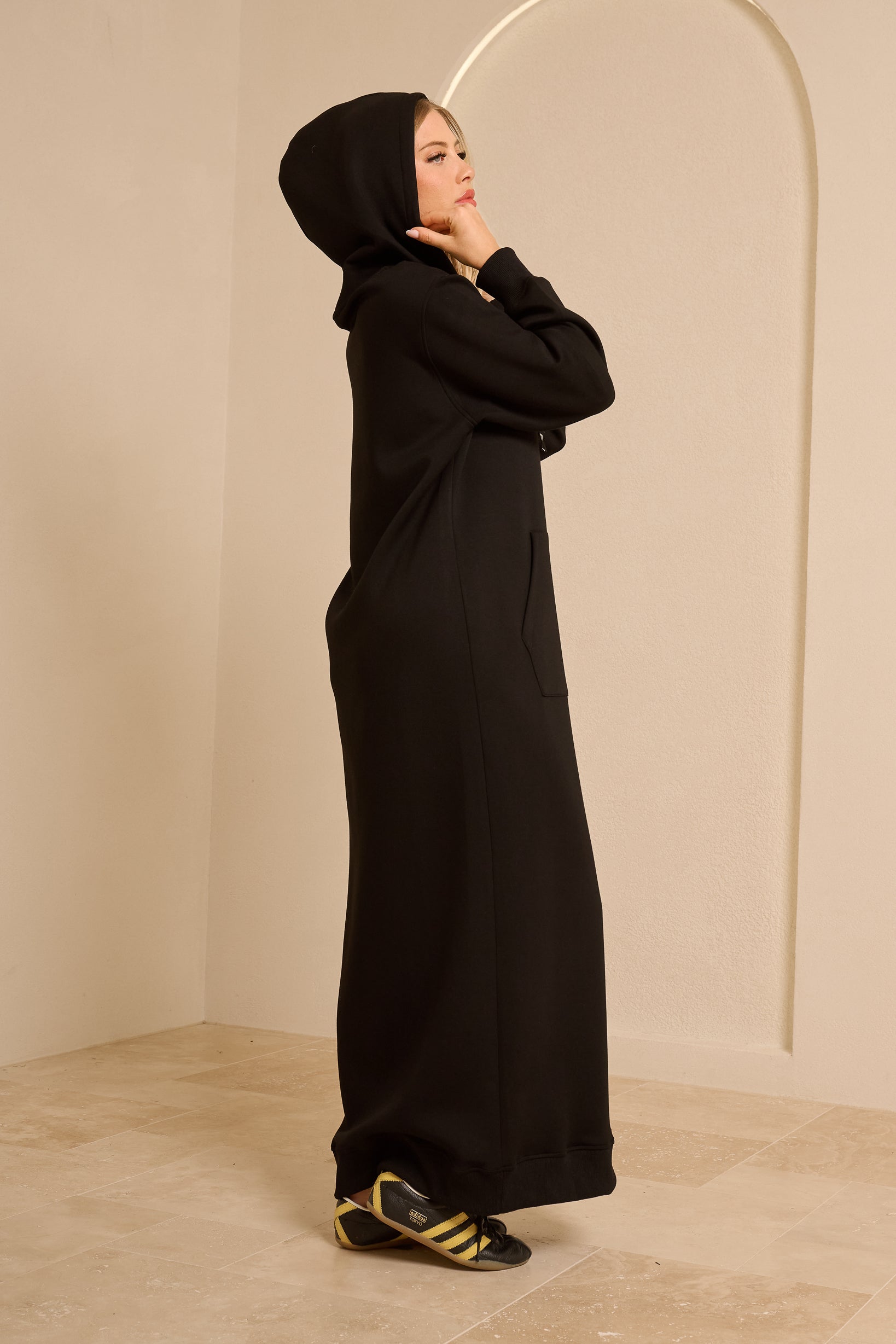 Modelle/Move Streamline Dress — ÈLAN Edit