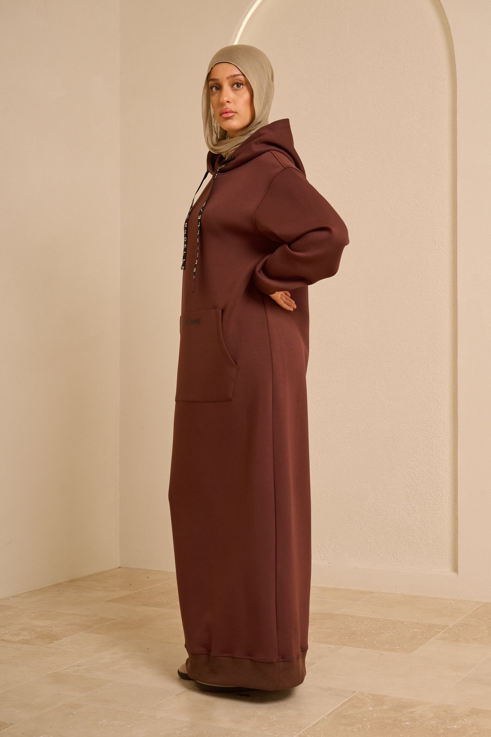 Modelle/Move Streamline Dress — ÈLAN Edit