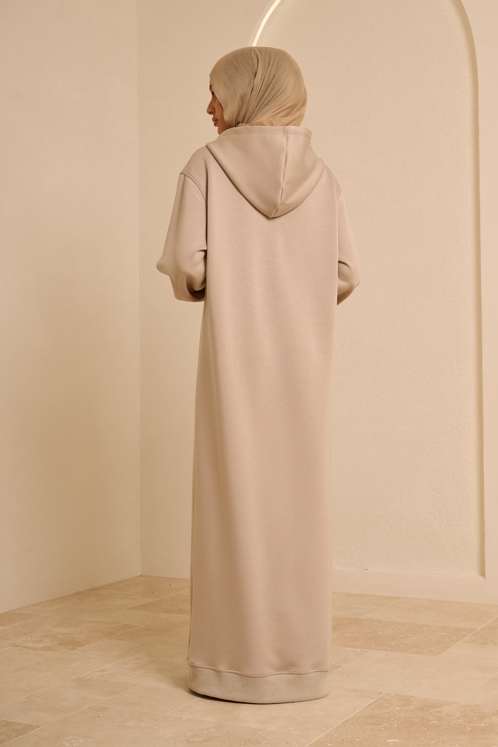 Modelle/Move Streamline Dress — ÈLAN Edit