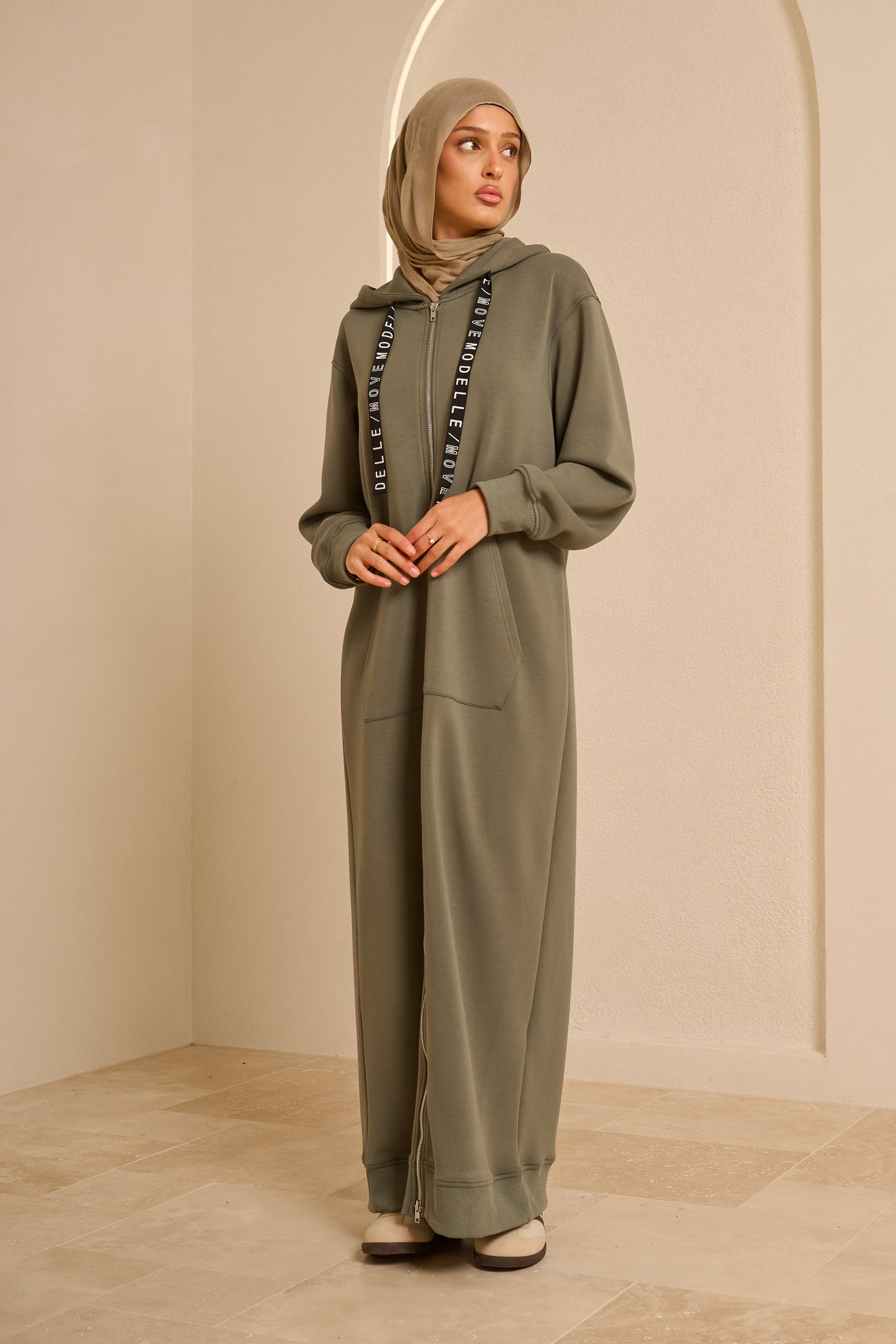Modelle/Move Tempo Zip Maxi — ÈLAN Edit
