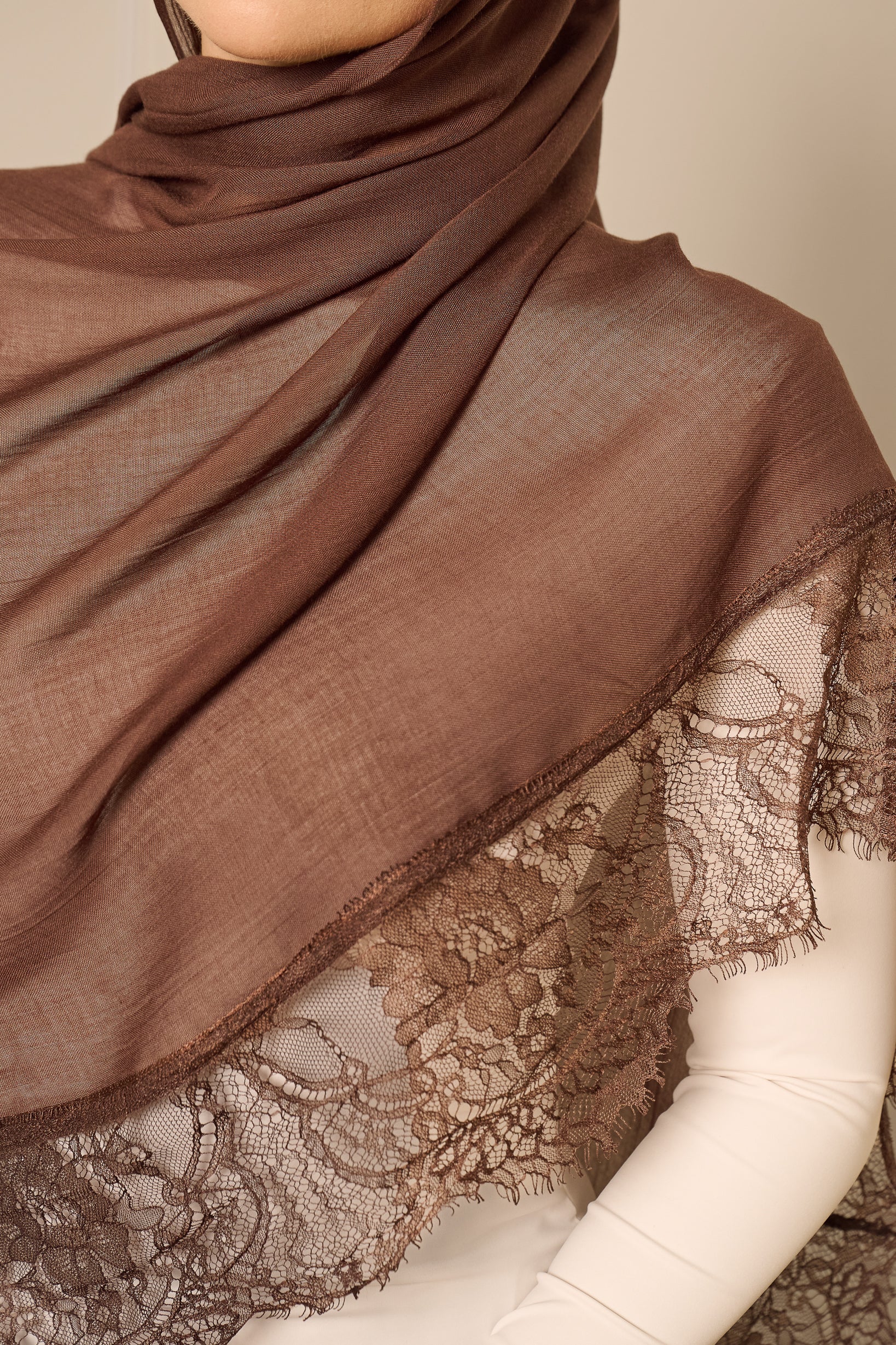 SS0217-choco-shawl