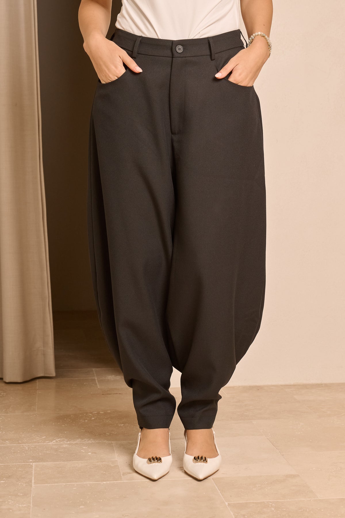 Èlan Are Pants - Pants for Women Online - Modelle