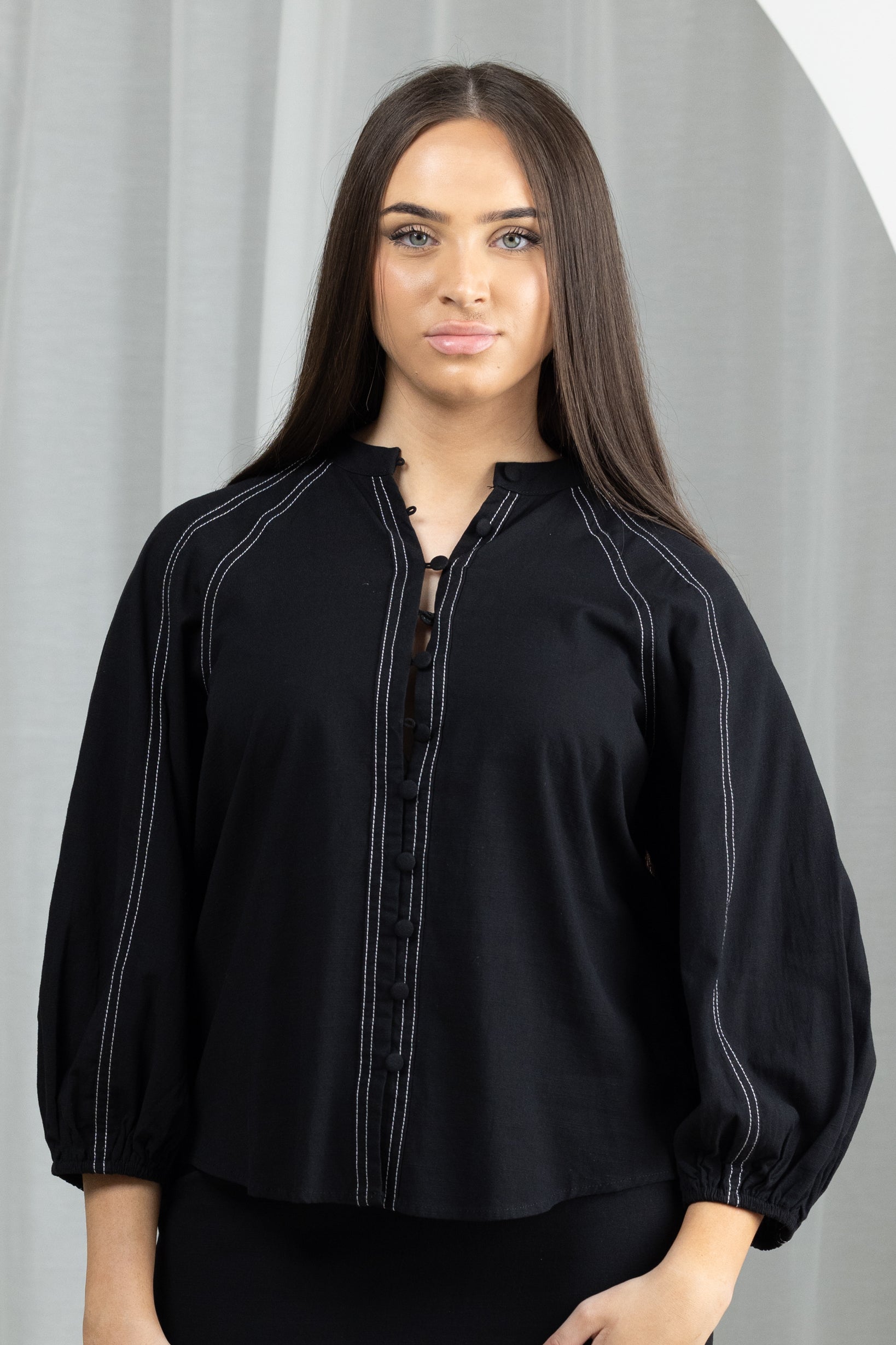 TF10028-BLK-top