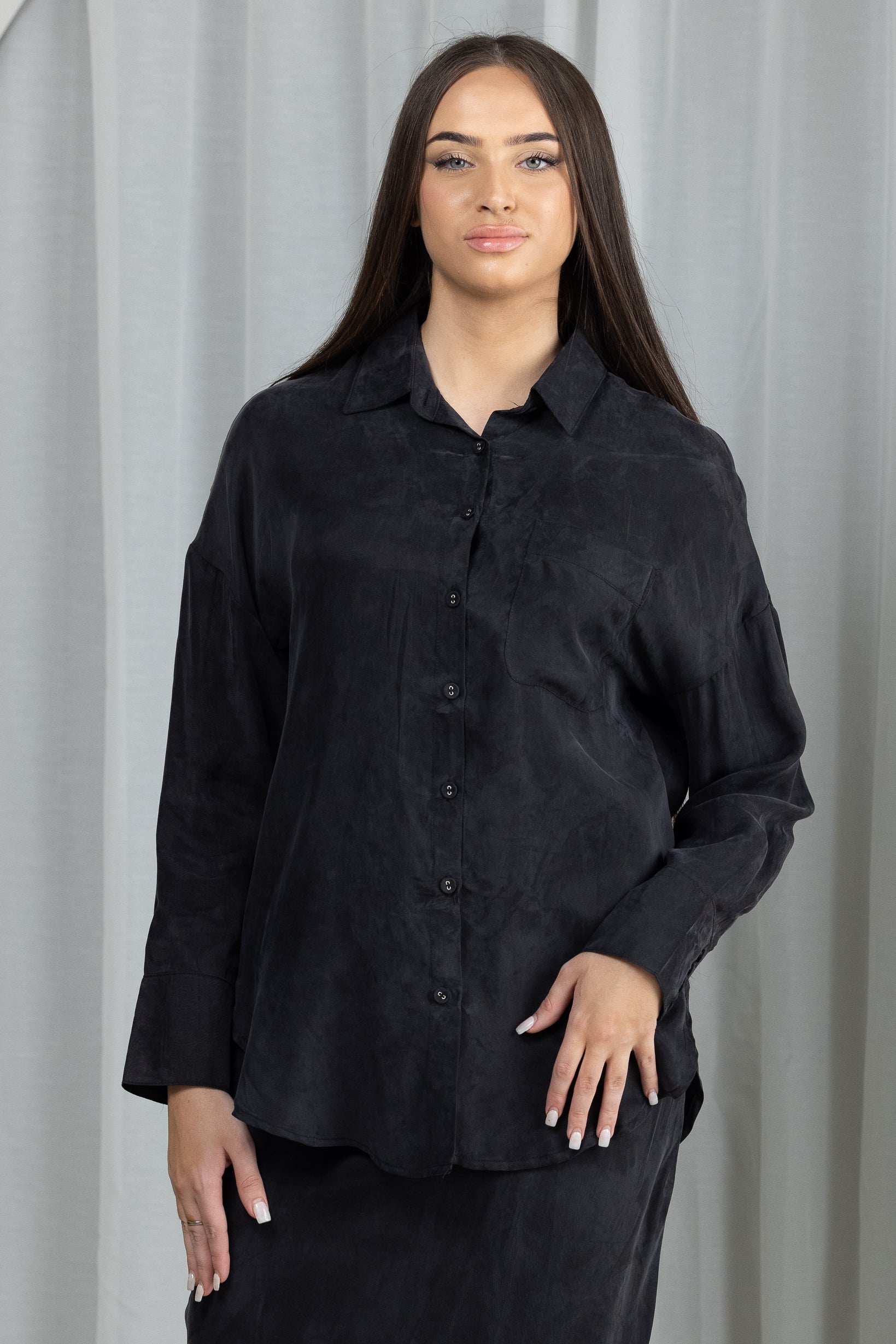 TF8201-BLK-shirt