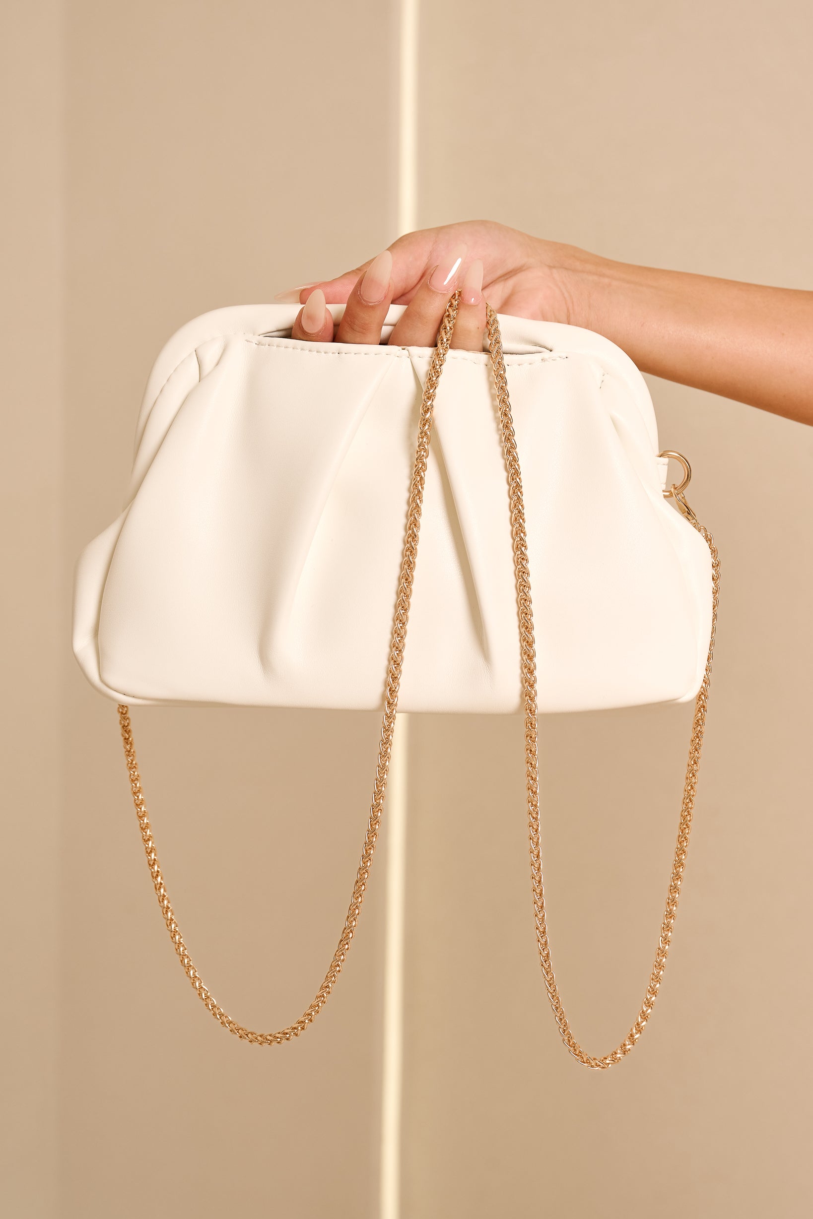 WH2562-White-Handbag