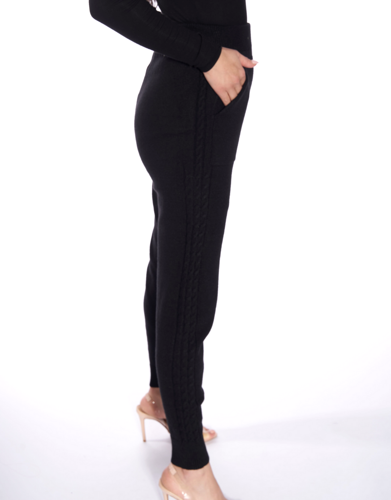 268-Black-pants-knit