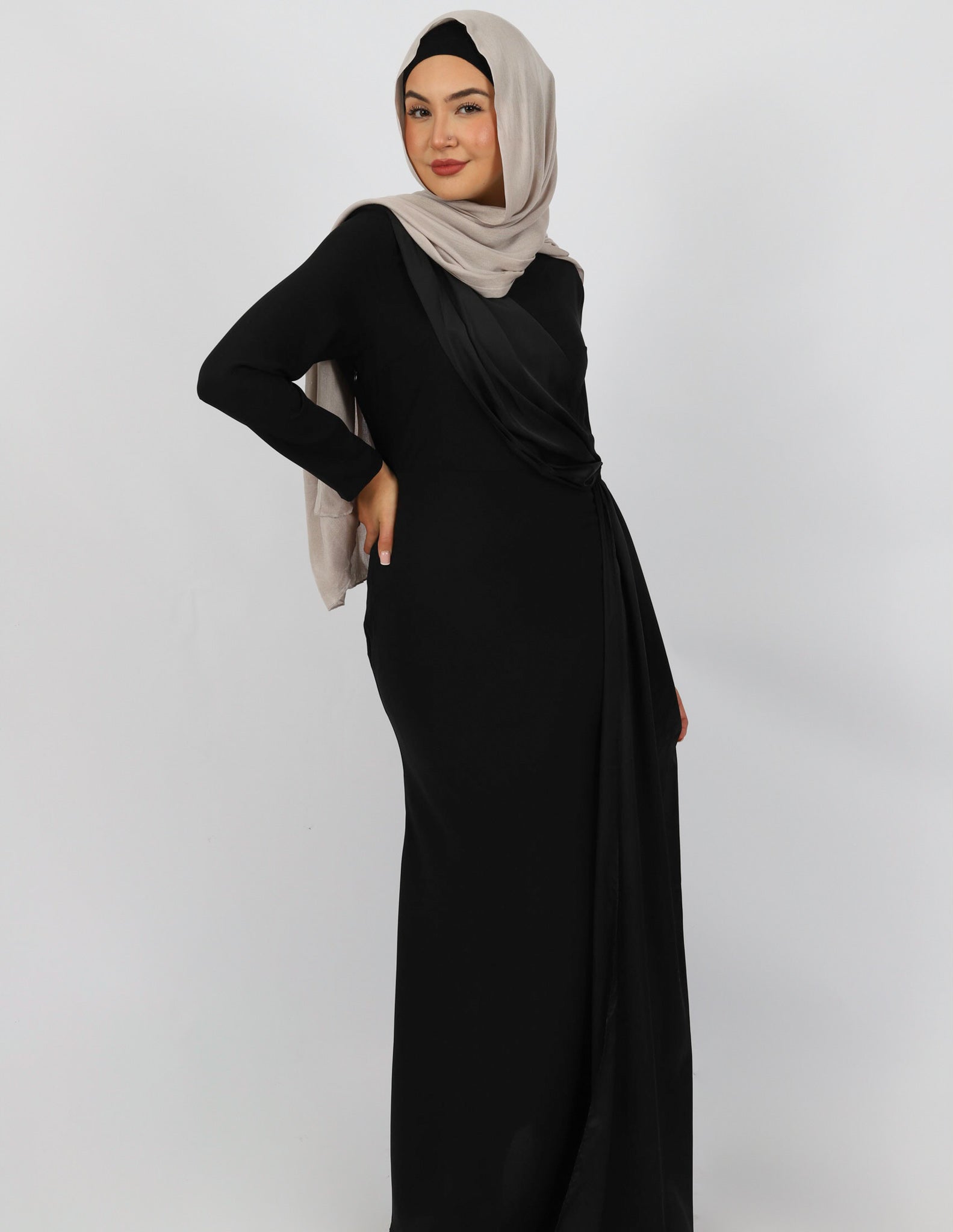 M7746Black-dress-abaya