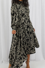 M7858LeopardPrint-dress-abaya